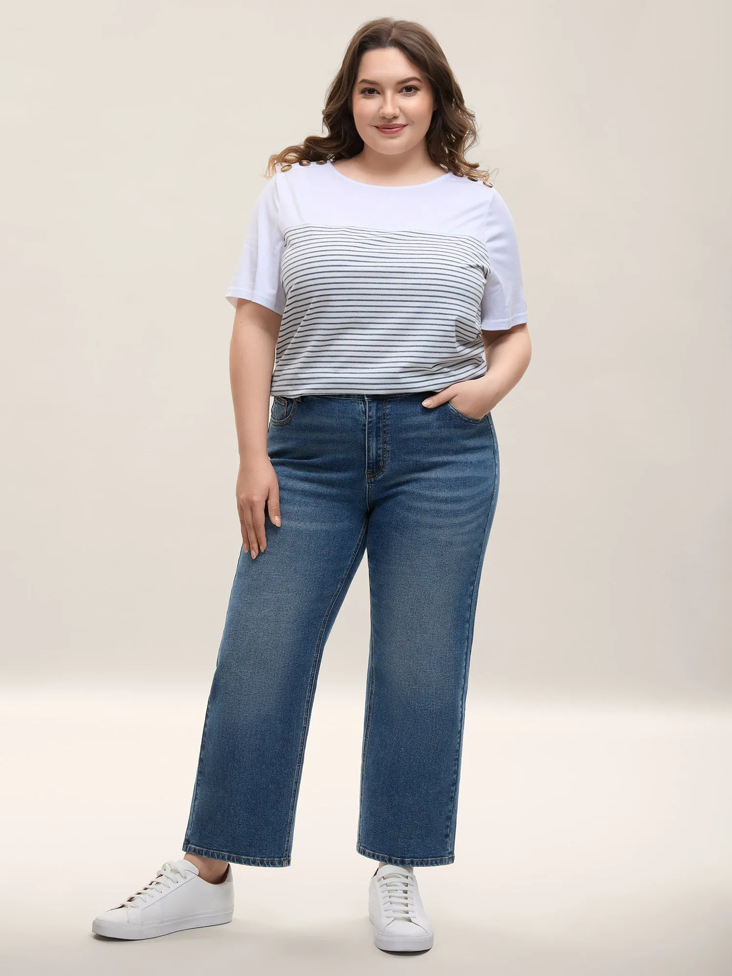 Cowboy Waist Straight-Leg Mid-Rise Jeans sold by Bloomchic product image thumbnail 3
