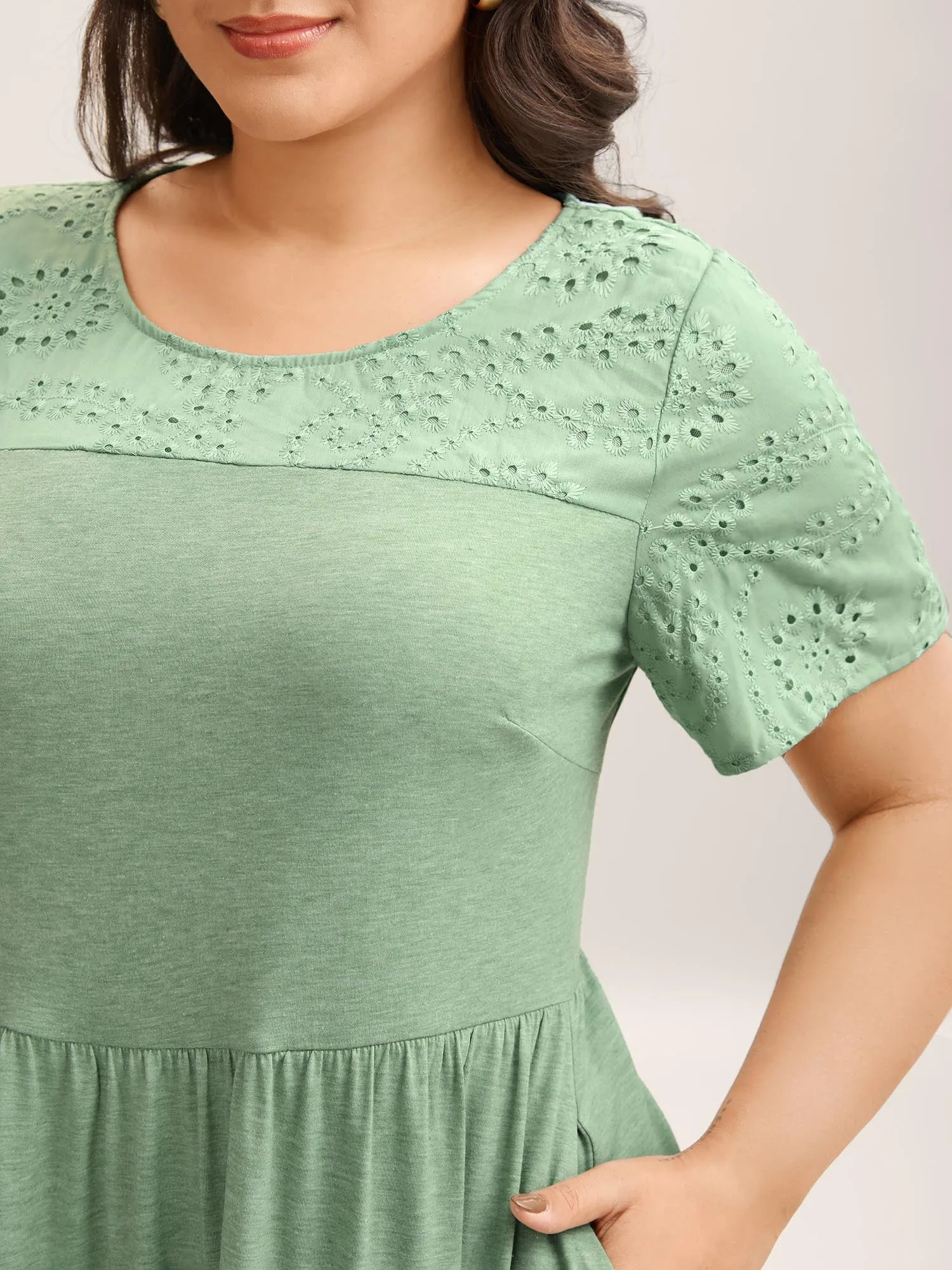 Stretchy Sheer Textured Spliced Midi Dress sold by Bloomchic product image thumbnail 2