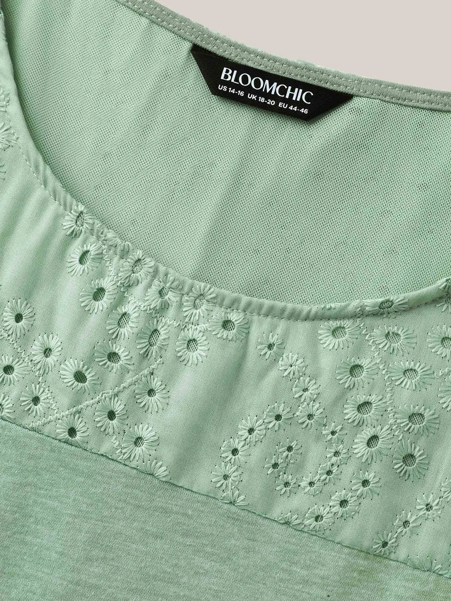 Stretchy Sheer Textured Spliced Midi Dress sold by Bloomchic product image thumbnail 5