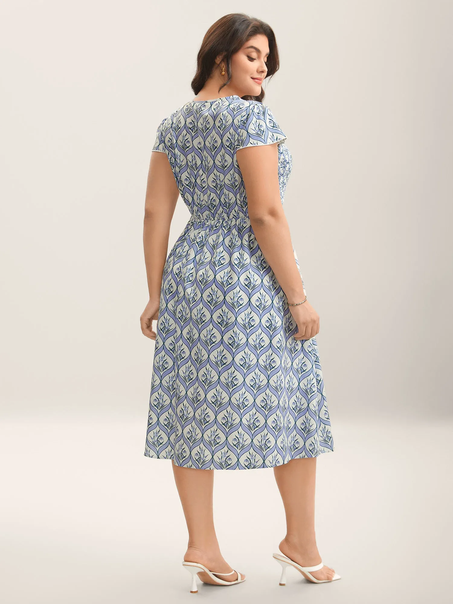 Boho Floral Print Shirred Pockets Midi Dress sold by Bloomchic product image thumbnail 4