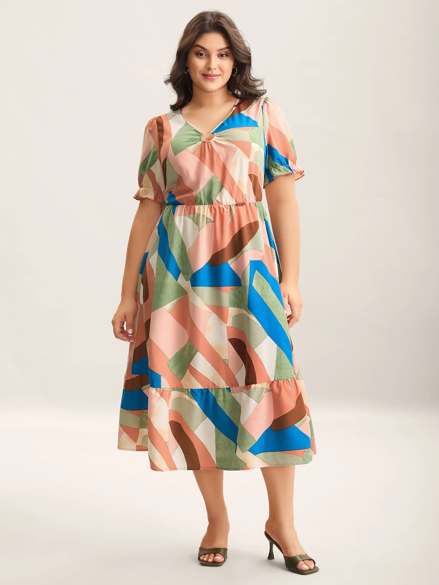 Geometric Print Keyhole Pockets Maxi Dress sold by Bloomchic product image thumbnail 3
