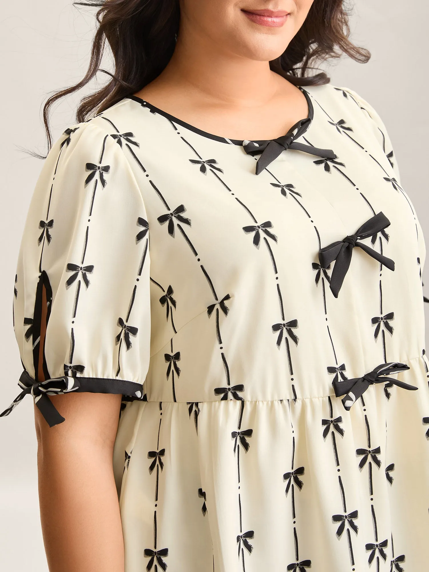 Bow Detail Printed Color Contrast Blouse sold by Bloomchic product image thumbnail 2