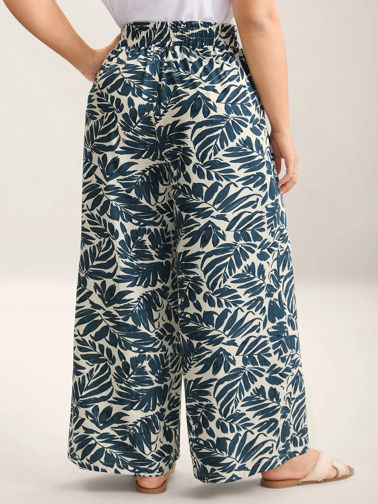 Tropical Leaf Print Wide-Leg Pants sold by Bloomchic product image thumbnail 4