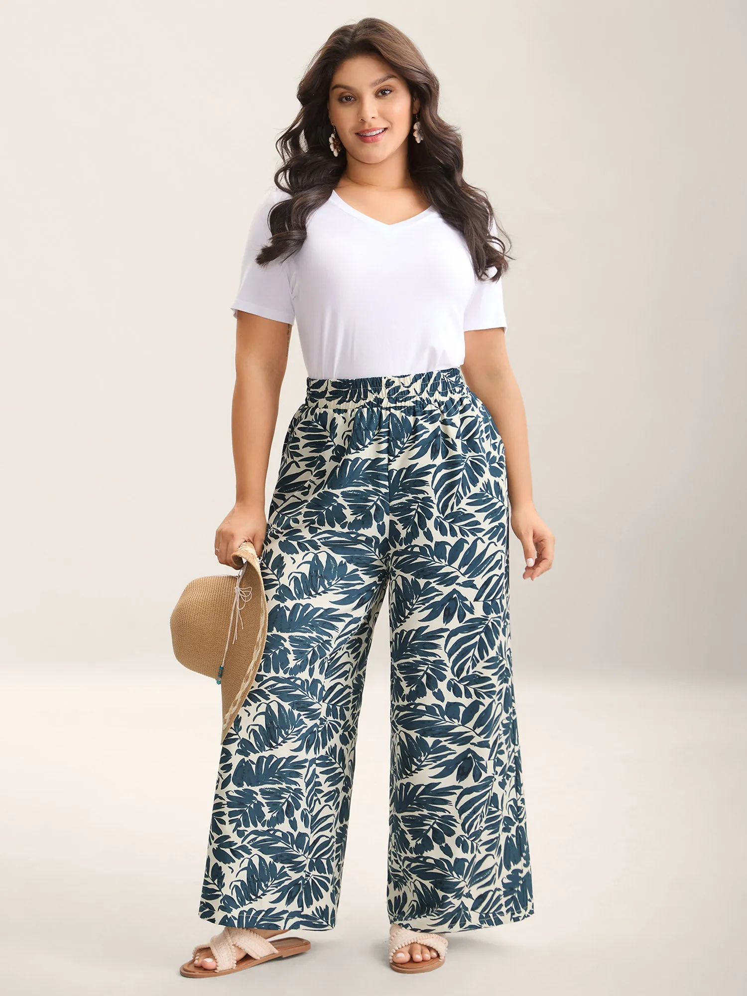 Tropical Leaf Print Wide-Leg Pants sold by Bloomchic product image thumbnail 3