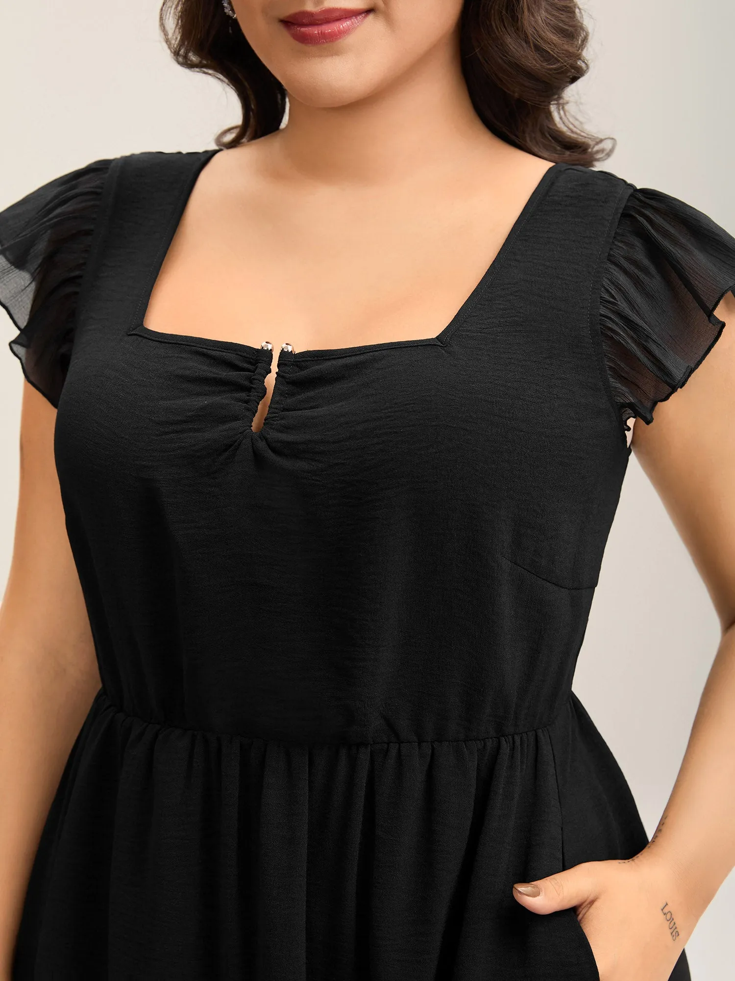 Spliced Gathered Neckline Pockets Midi Dress sold by Bloomchic product image thumbnail 2