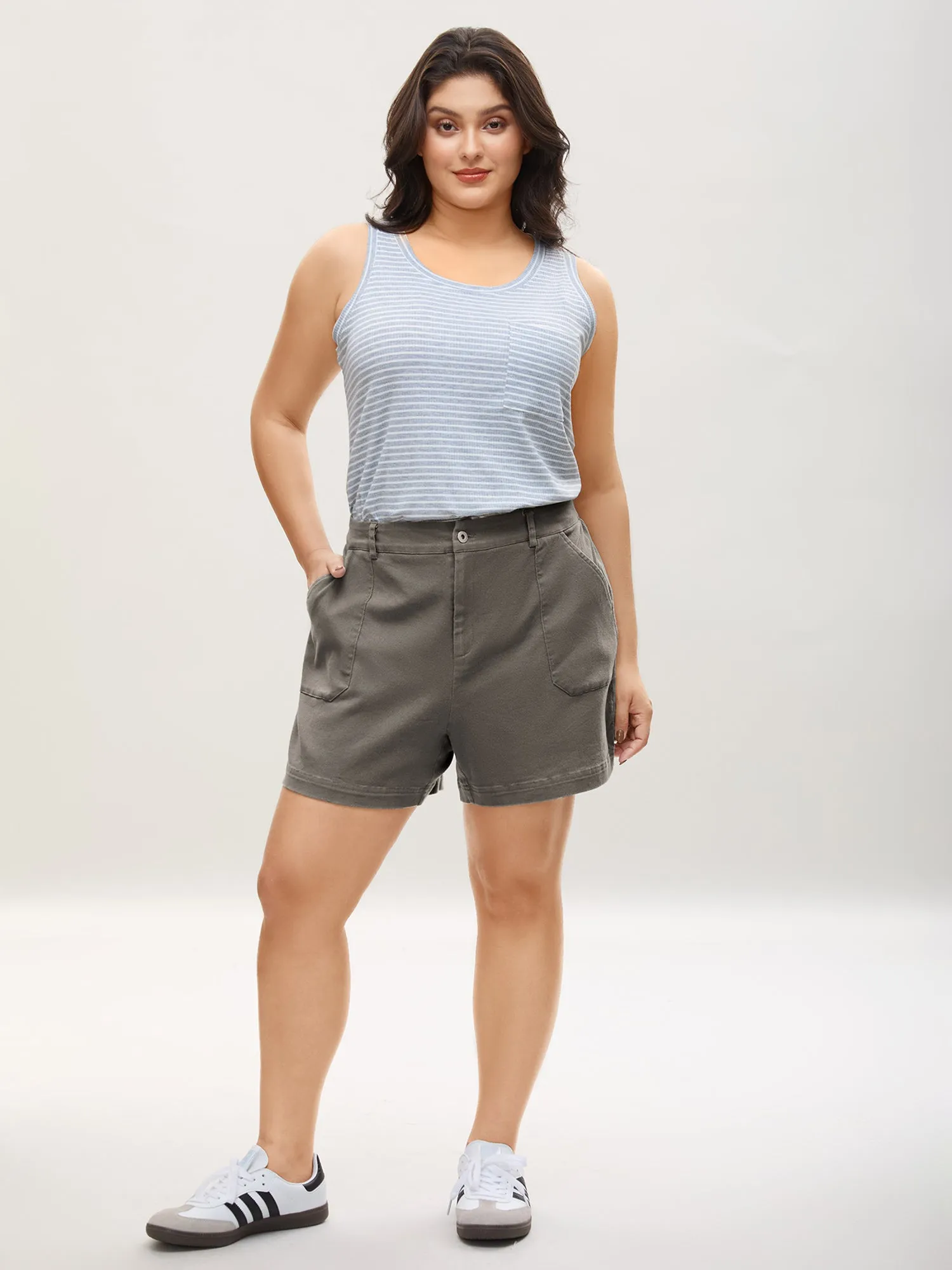 Stretchy Waist Vintage Pockets Shorts sold by Bloomchic product image thumbnail 3