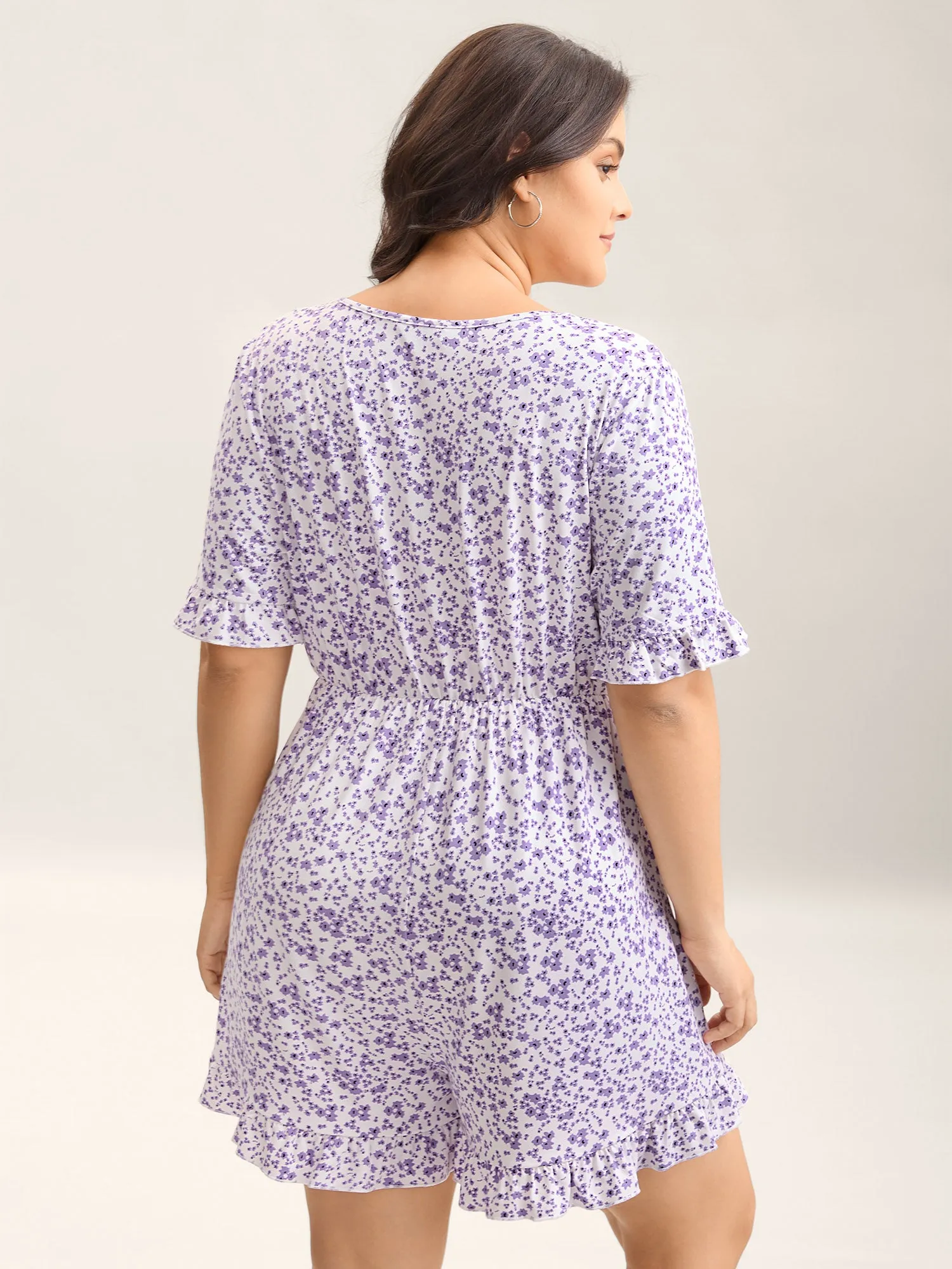 Supersoft Ditsy Floral Print Pockets Romper sold by Bloomchic product image thumbnail 4