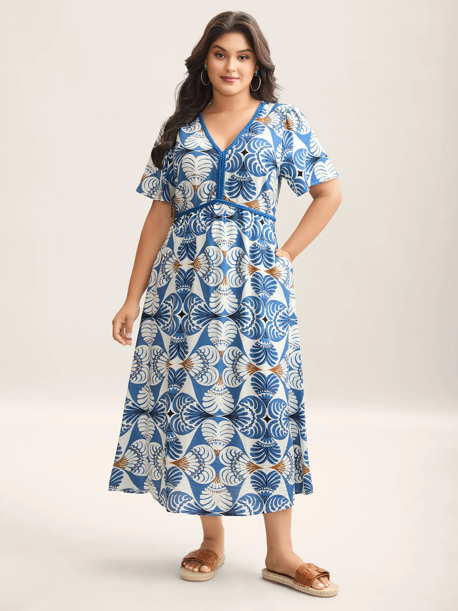 Shell Print Lace Detail Flowy Maxi Dress sold by Bloomchic product image thumbnail 3