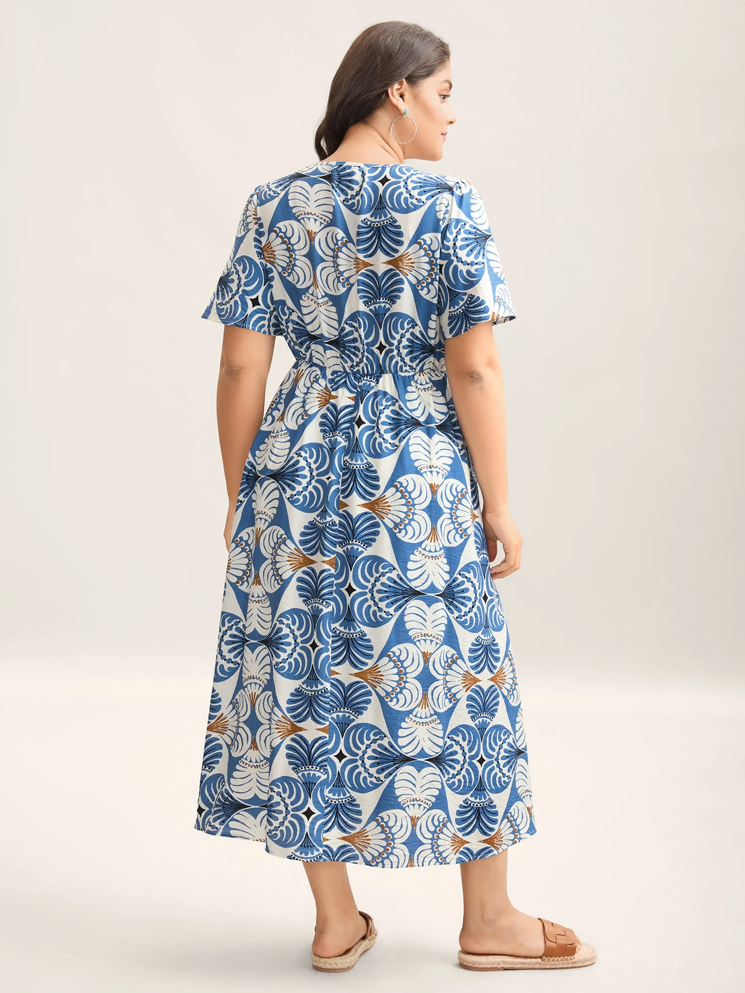 Shell Print Lace Detail Flowy Maxi Dress sold by Bloomchic product image thumbnail 4