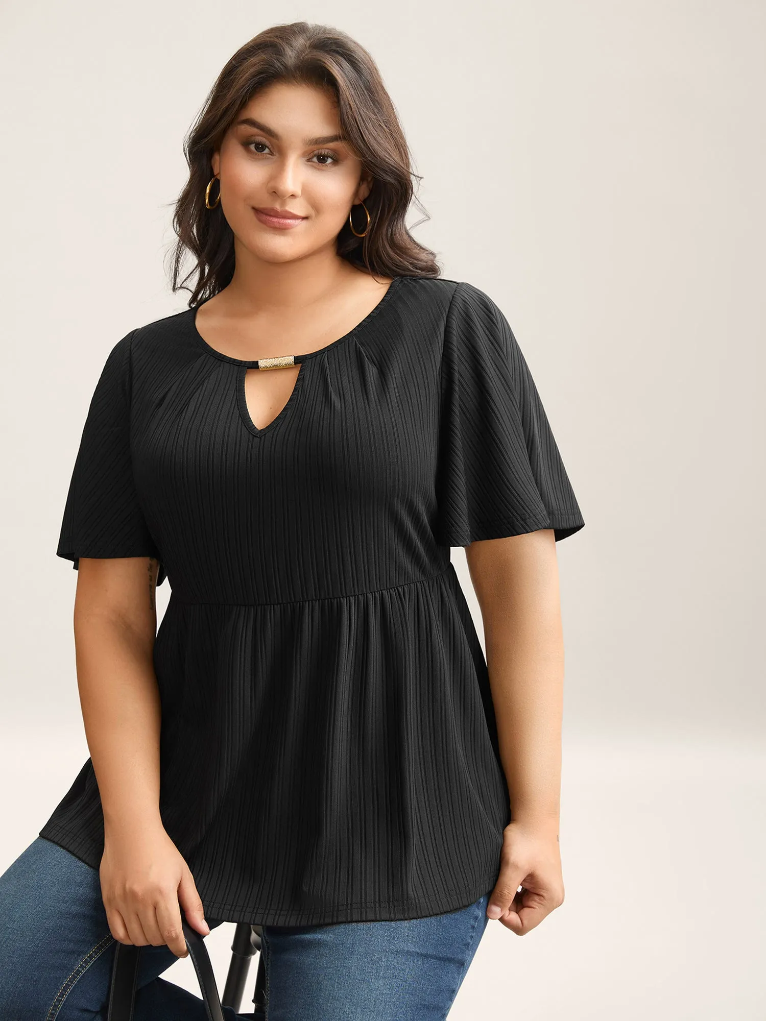 Stretchy Pit Strip Keyhole Plain Top sold by Bloomchic