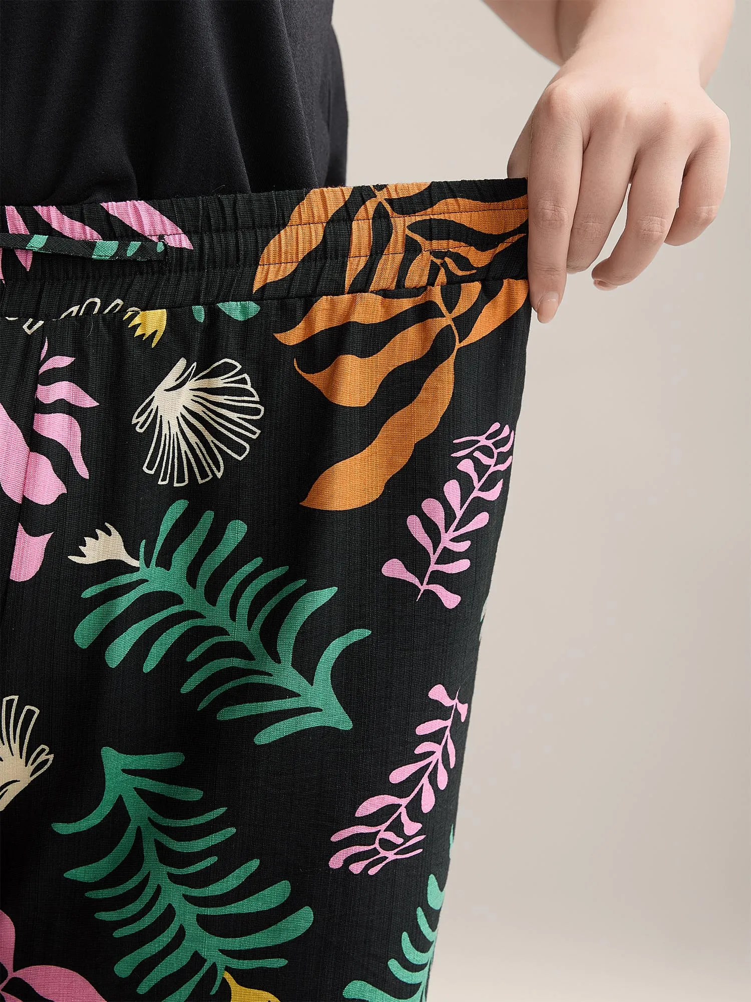 Multi-Color Leaf Print Wide-Leg Pants sold by Bloomchic product image thumbnail 2