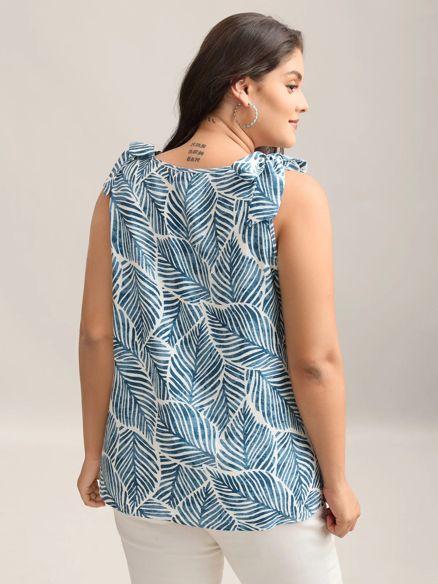 Bow Shoulder Leaf Print Button Tank Top sold by Bloomchic product image thumbnail 4