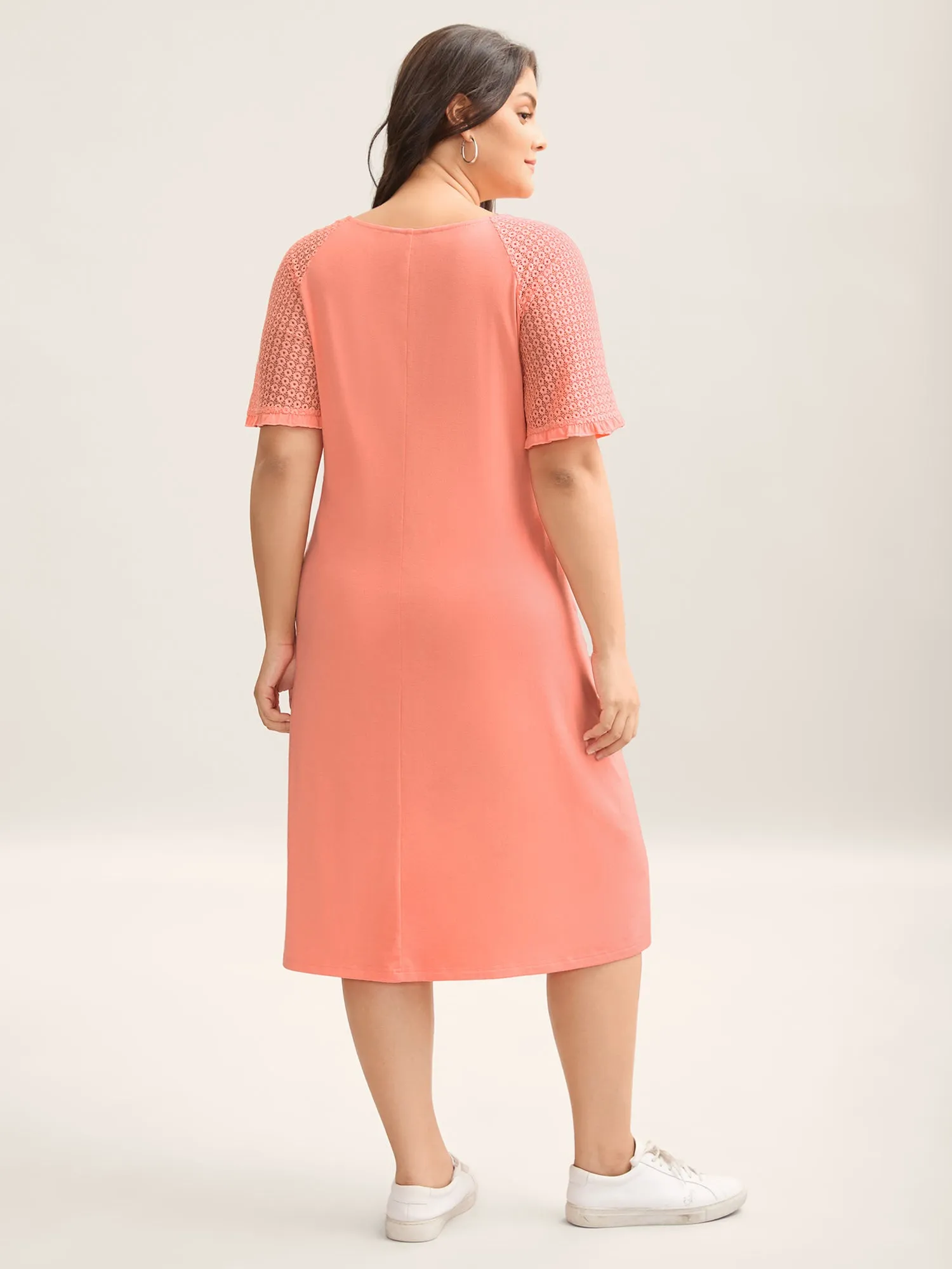 Sheer Textured Stretchy Pockets Midi Dress sold by Bloomchic product image thumbnail 4