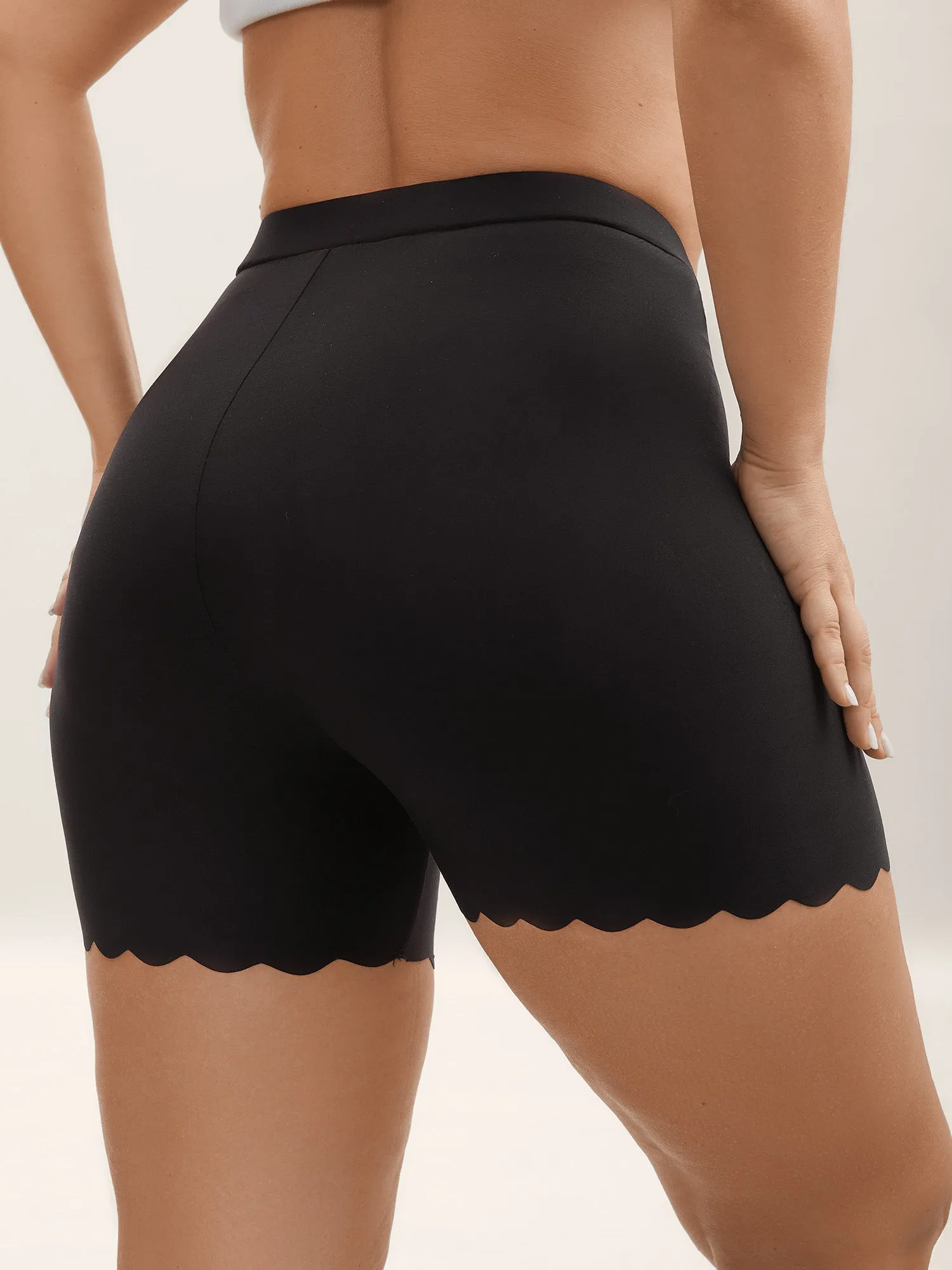 Scalloped Trim Stretchy Skinny-Fit Leggings sold by Bloomchic product image thumbnail 4