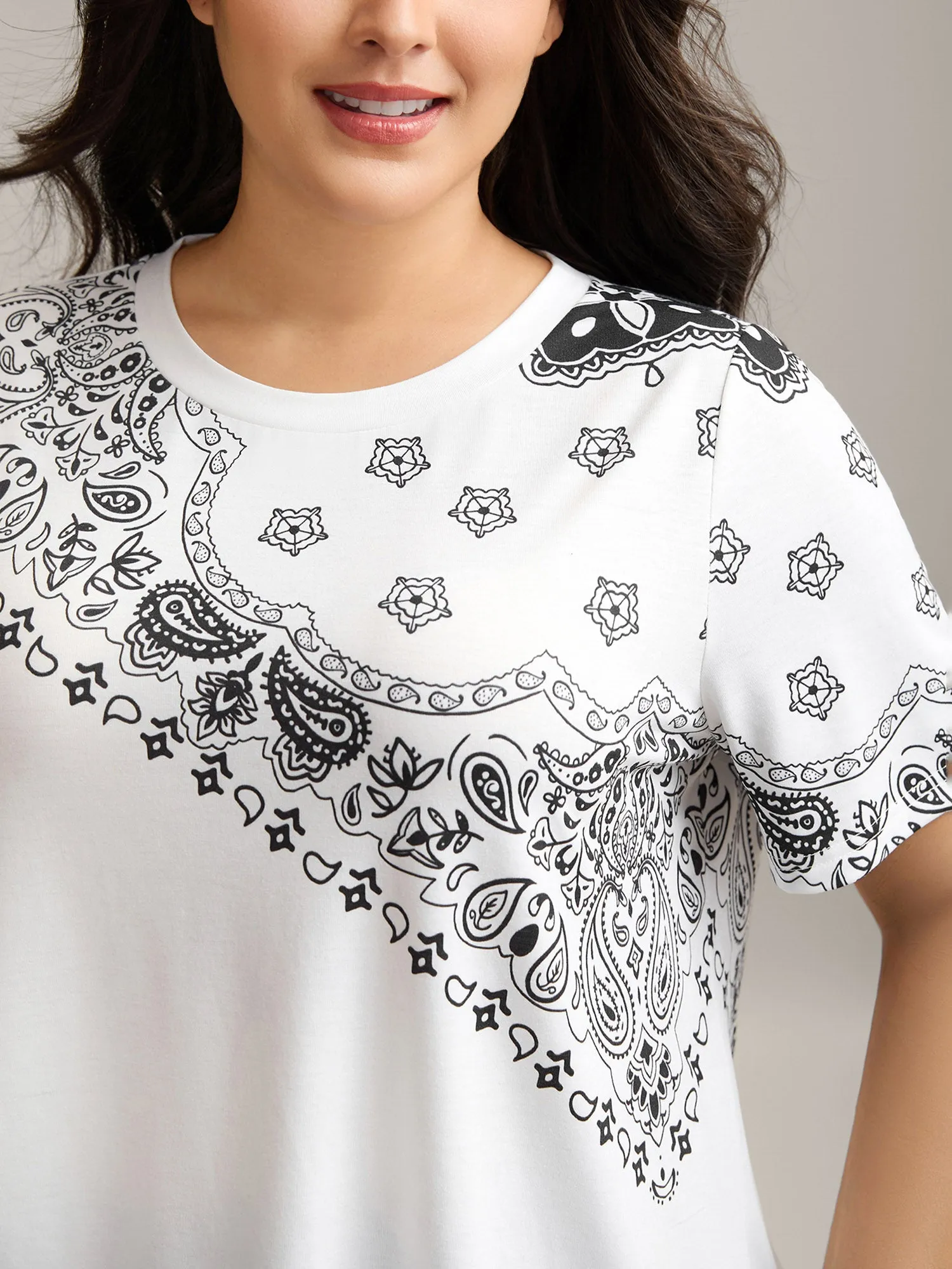 Boho Print Plain Crewneck T-Shirt sold by Bloomchic product image thumbnail 2