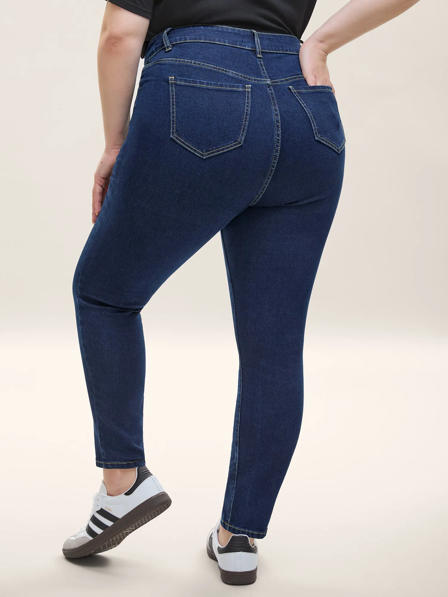 Mid Rise Skinny-Fit Classic Jeans sold by Bloomchic product image thumbnail 4