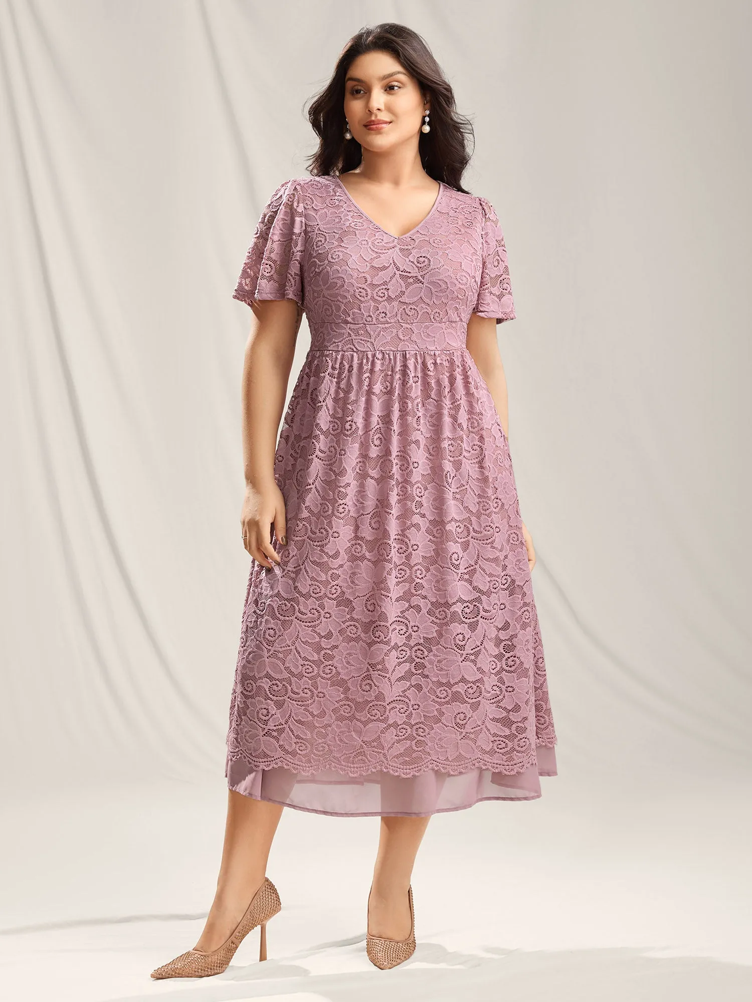 Romantic Lace Cinched Waist Maxi Dress sold by Bloomchic product image thumbnail 3