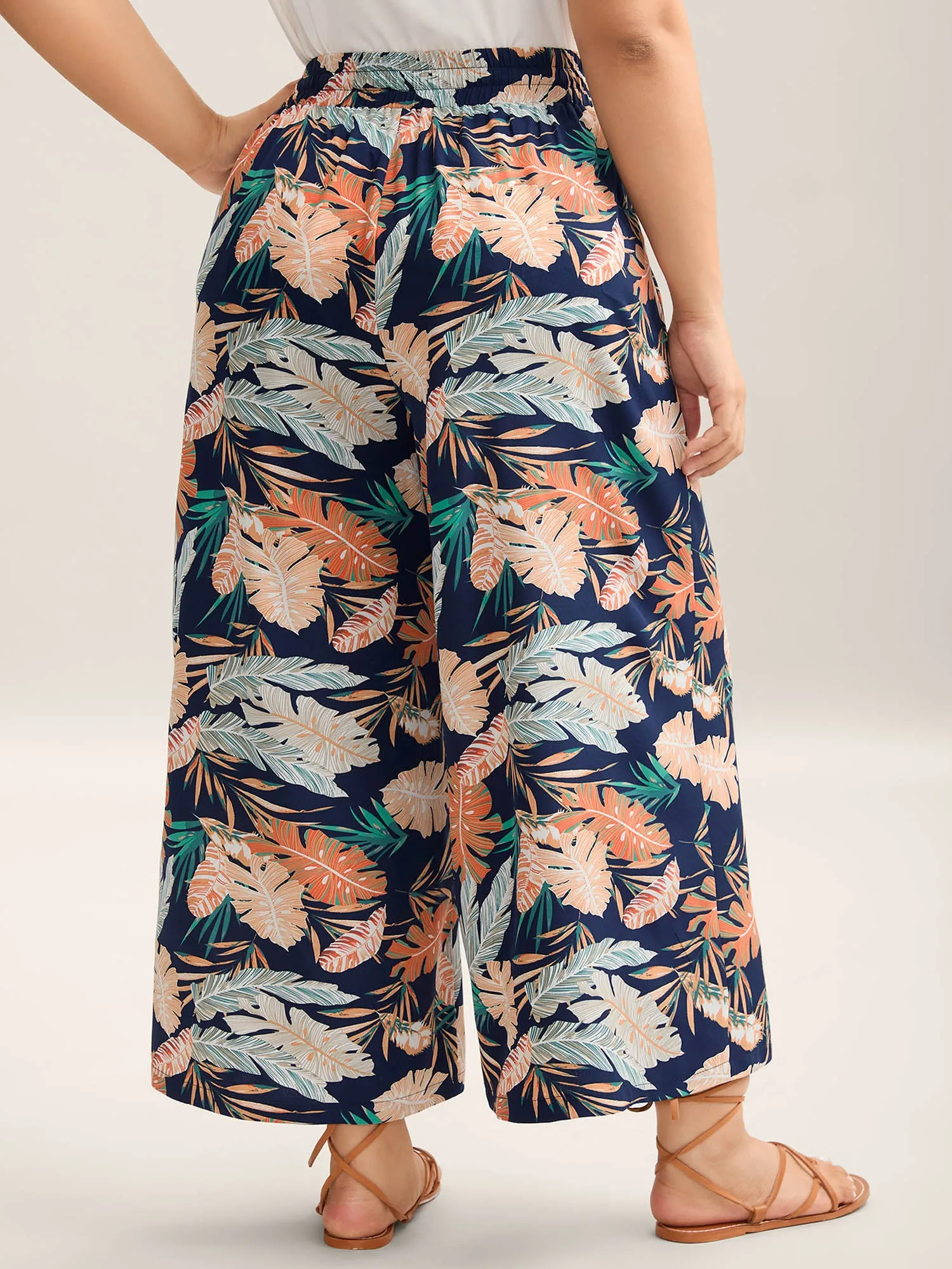 Tropical Leaf Print Wide-Leg Pants sold by Bloomchic product image thumbnail 4