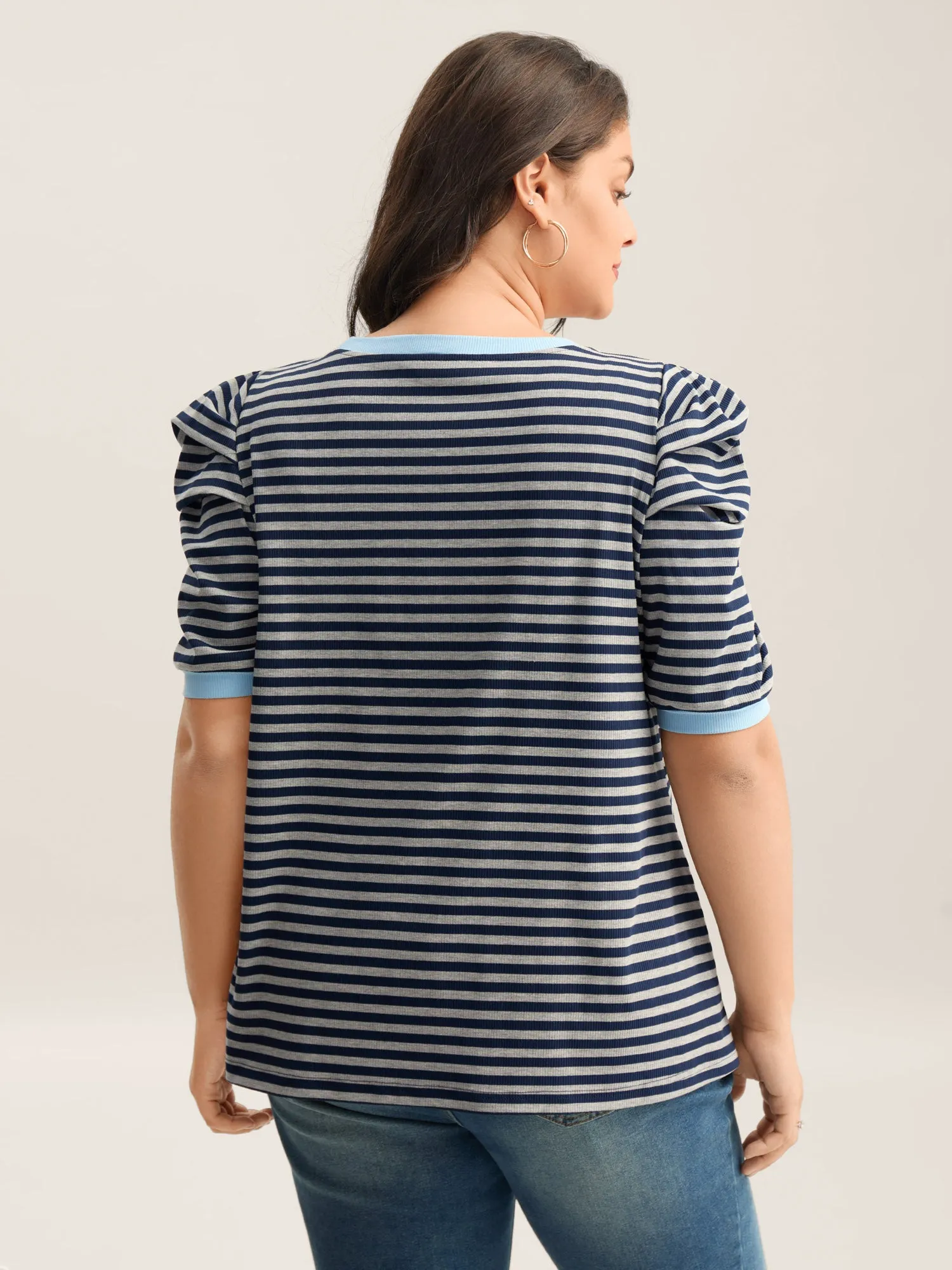 Textured Stripes Color Contrast T-Shirt sold by Bloomchic product image thumbnail 4