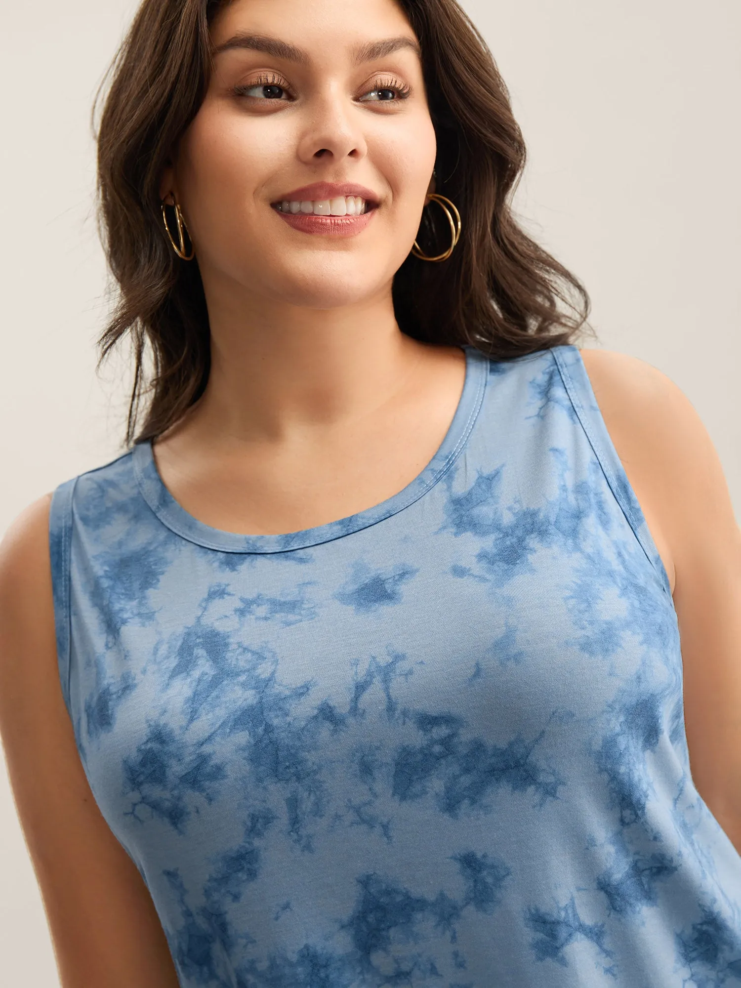 Color Fusion Round Neck Tank Top sold by Bloomchic