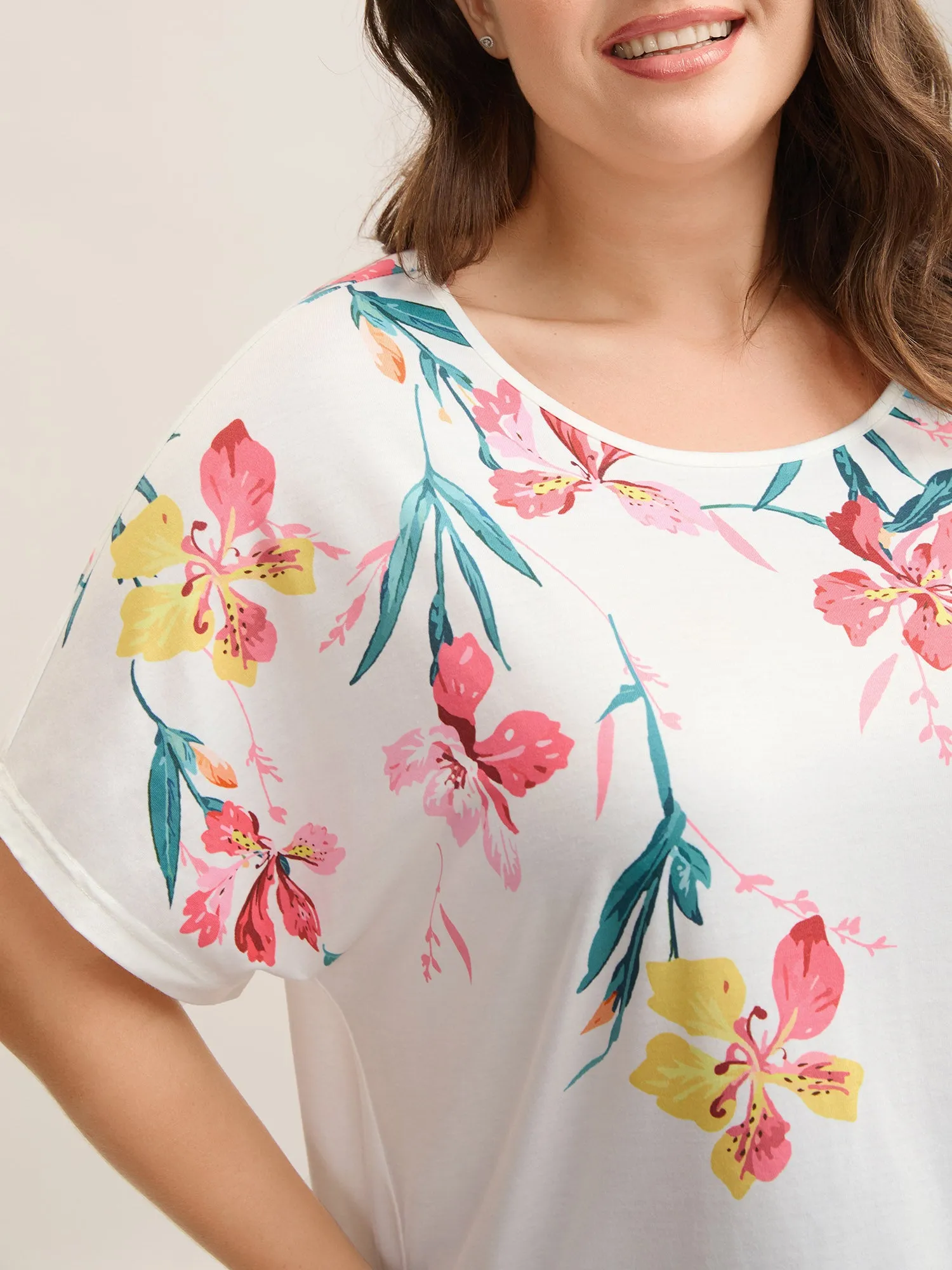 Floral Print Round Neck T-Shirt sold by Bloomchic product image thumbnail 2