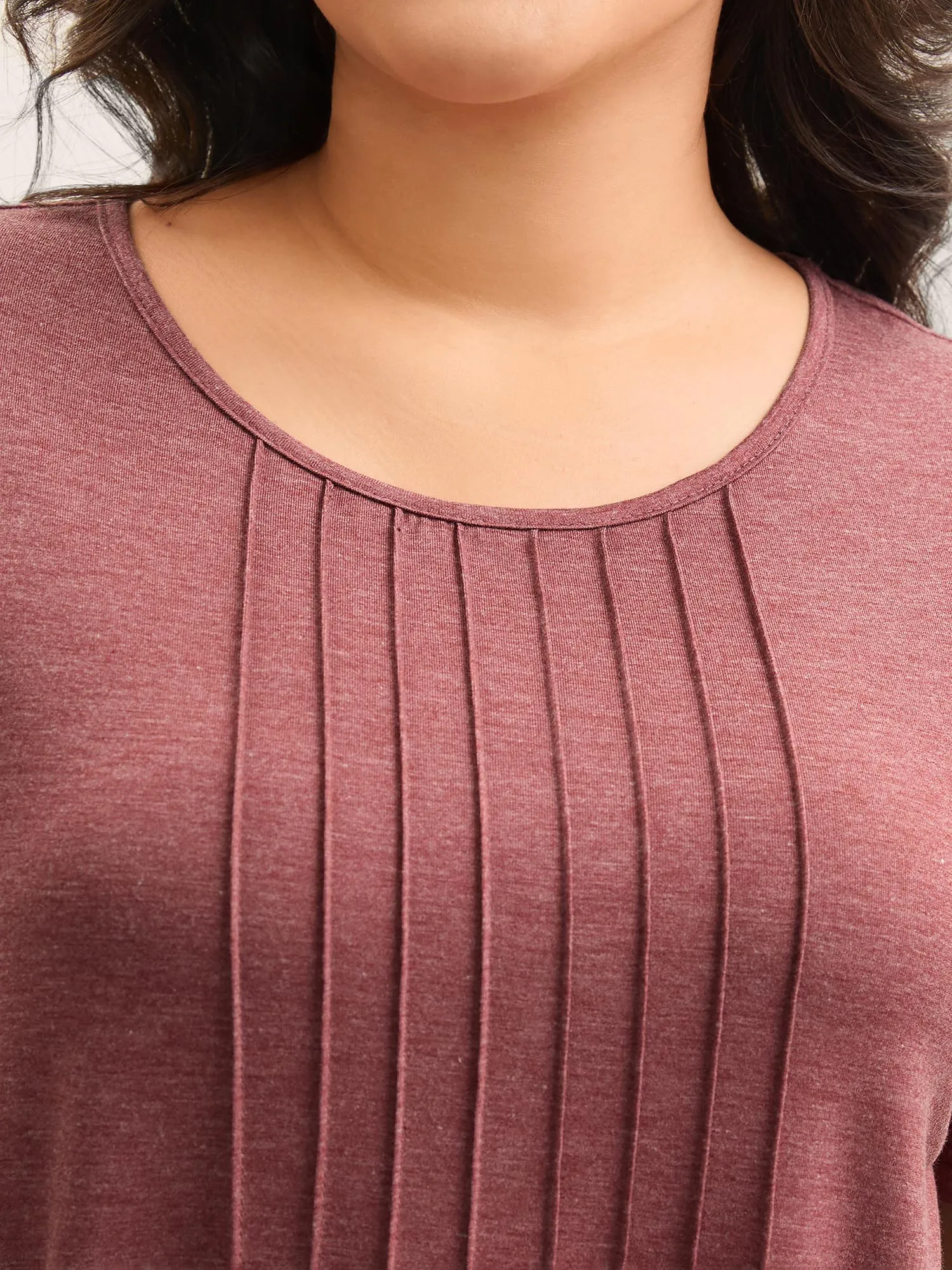 Stretchy Toothpick Pleat Basic Solid Top sold by Bloomchic product image thumbnail 2