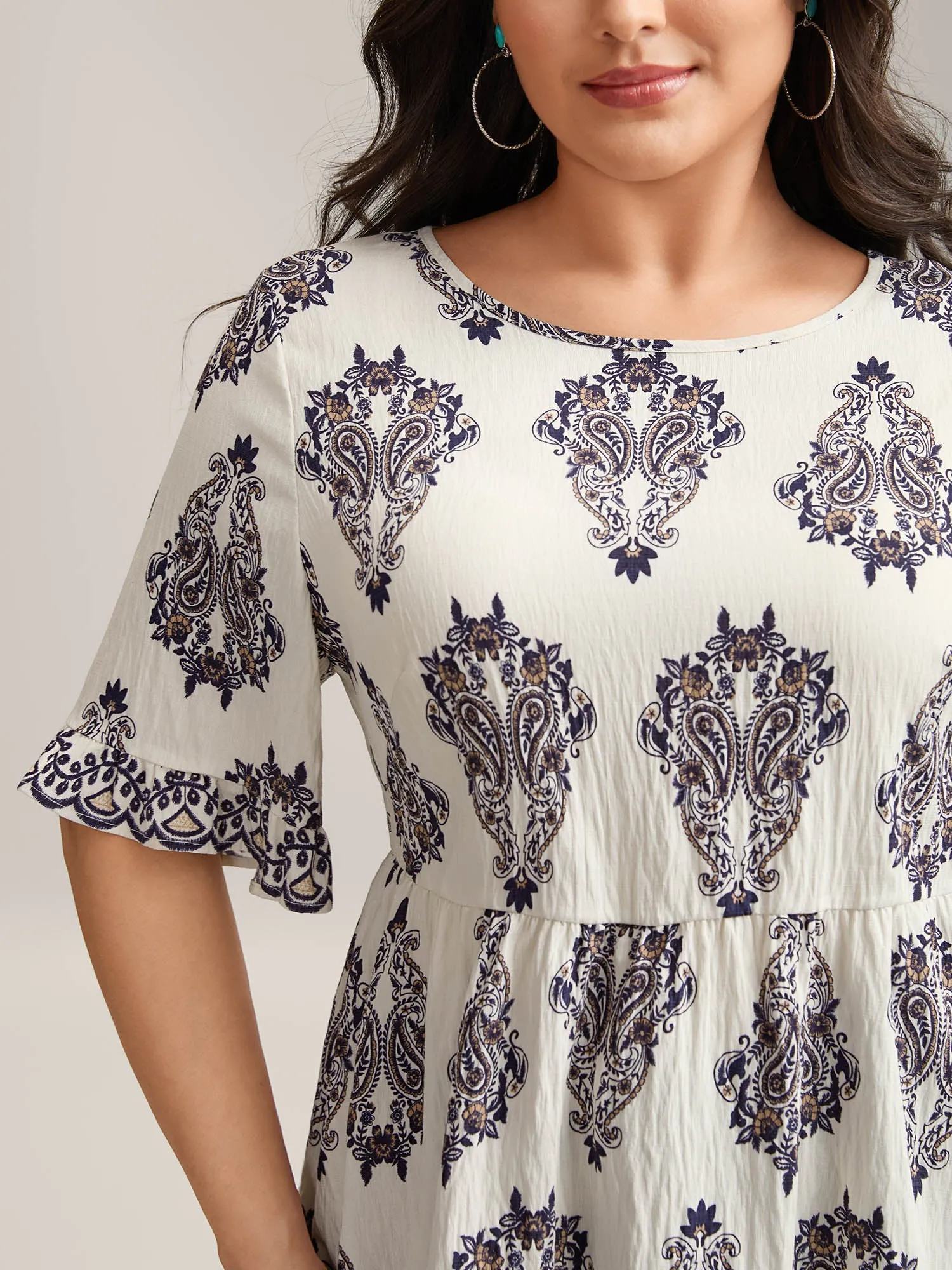 Paisley Print Lotus Leaf Cuffs Blouse sold by Bloomchic product image thumbnail 2