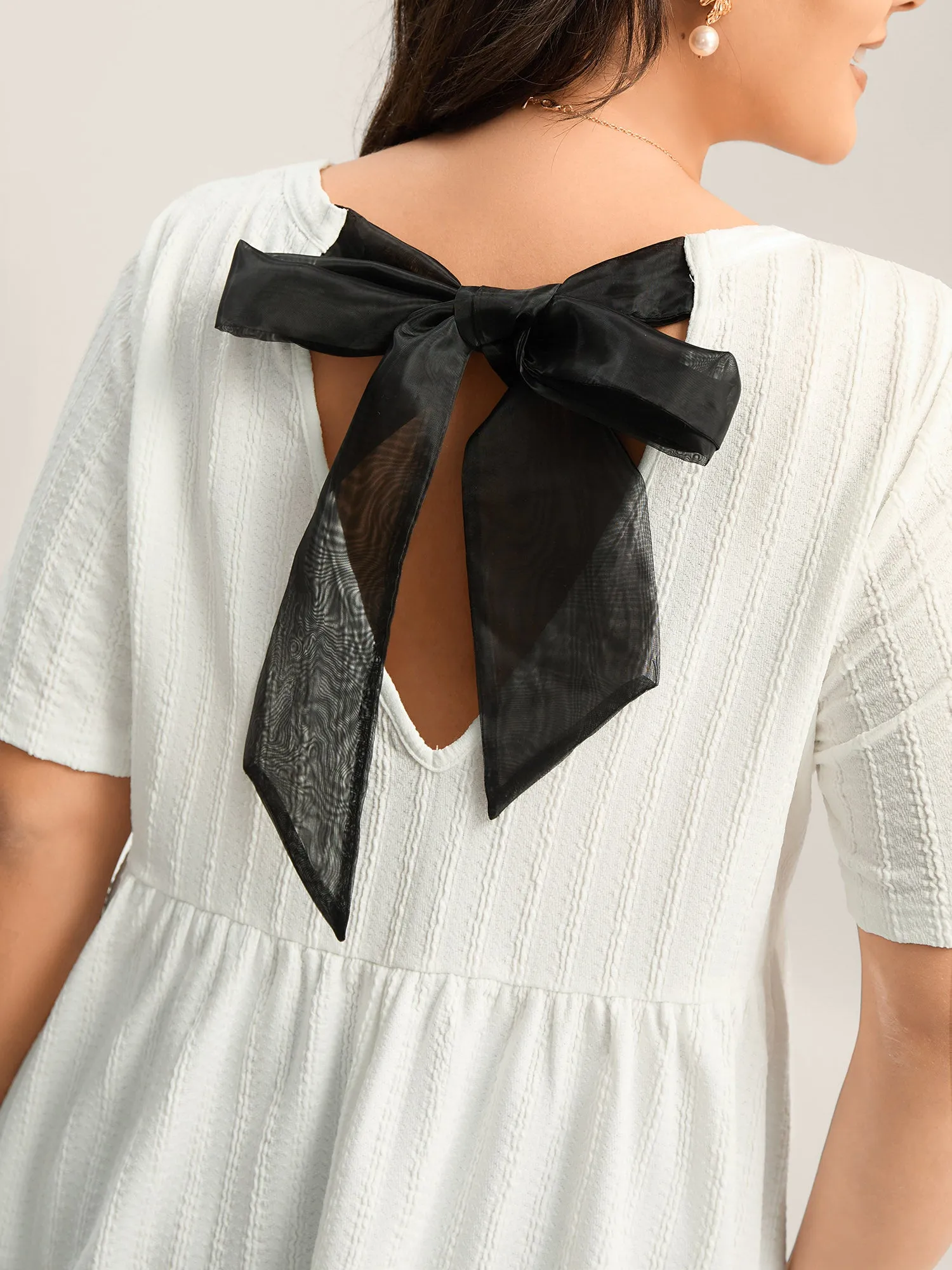 Backless Ribbon Tie Textured Top sold by Bloomchic product image thumbnail 2