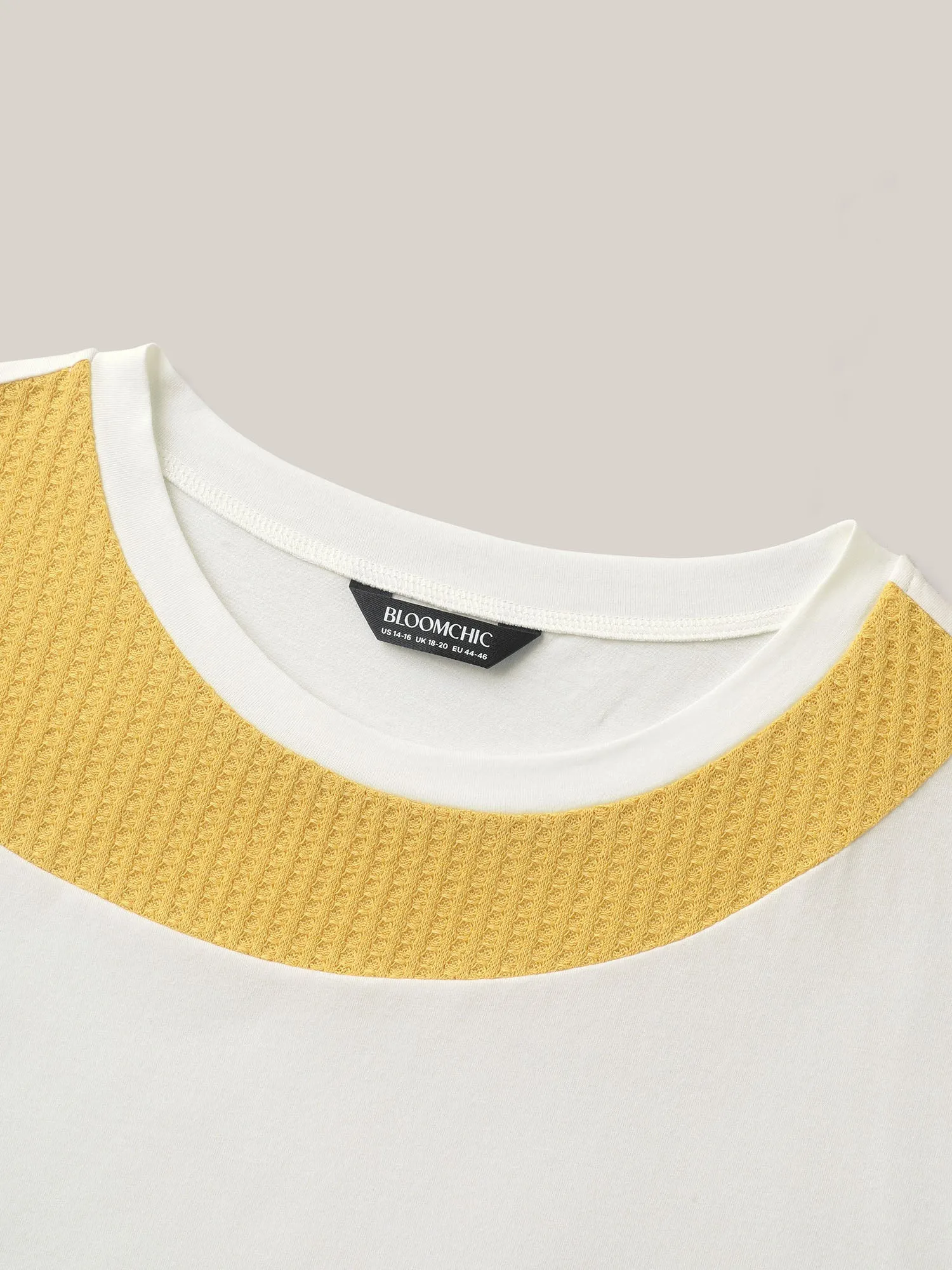 Color Block Round Neck T-Shirt sold by Bloomchic product image thumbnail 5