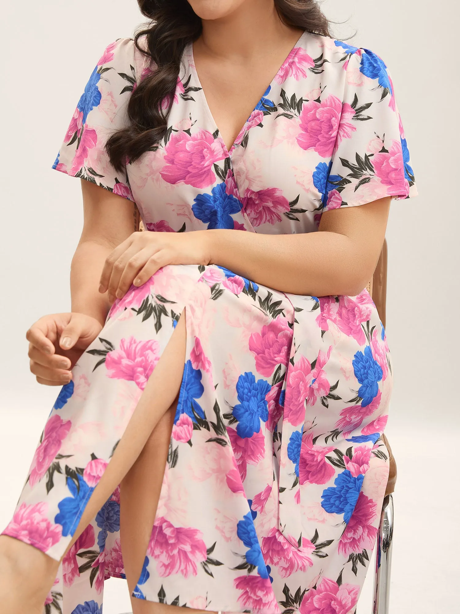 Large Floral Print Belted Pocket Midi Dress sold by Bloomchic product image thumbnail 2