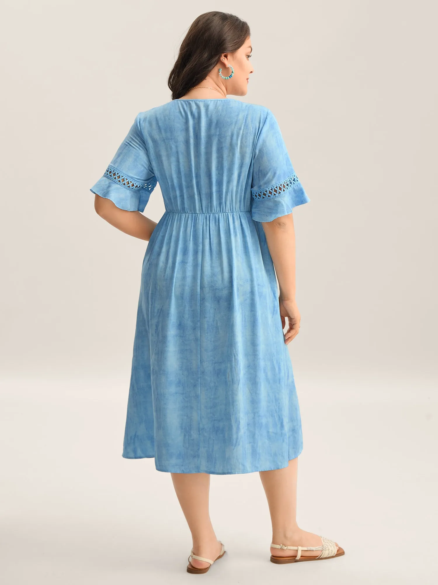 Color Blend Lace Trim Pockets Midi Dress sold by Bloomchic product image thumbnail 4