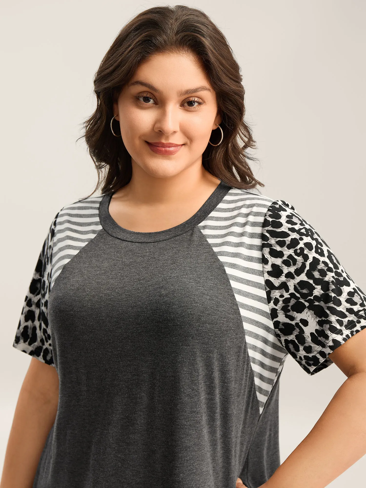Leopard Stripes Raglan Sleeve T-Shirt sold by Bloomchic product image thumbnail 2