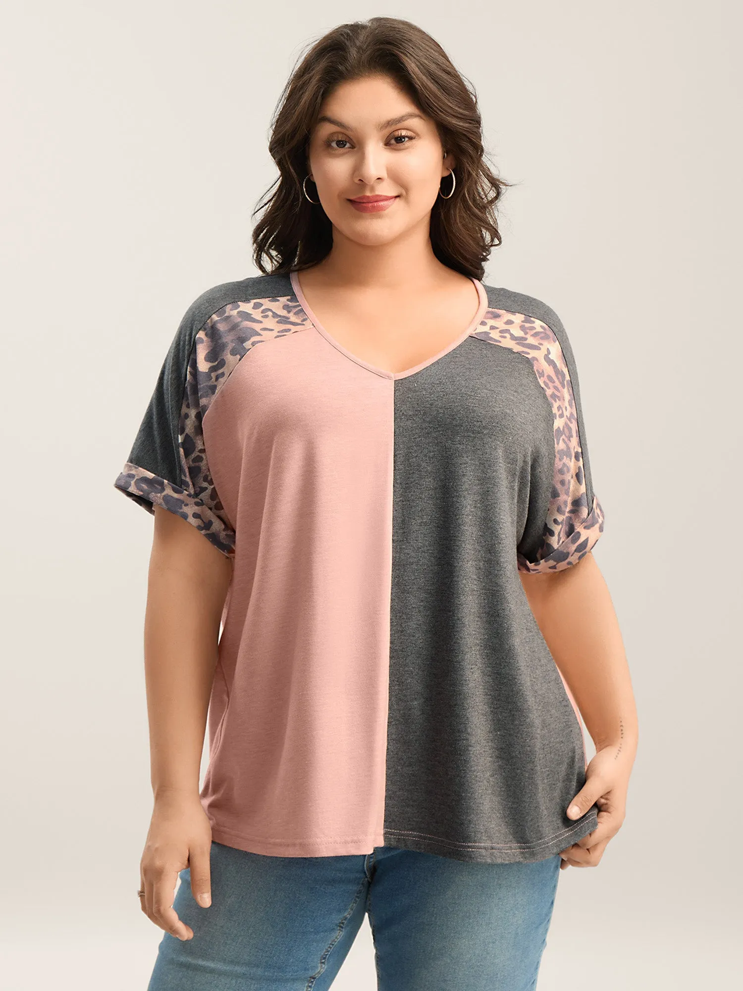 Leopard Print Color Contrast T-Shirt sold by Bloomchic