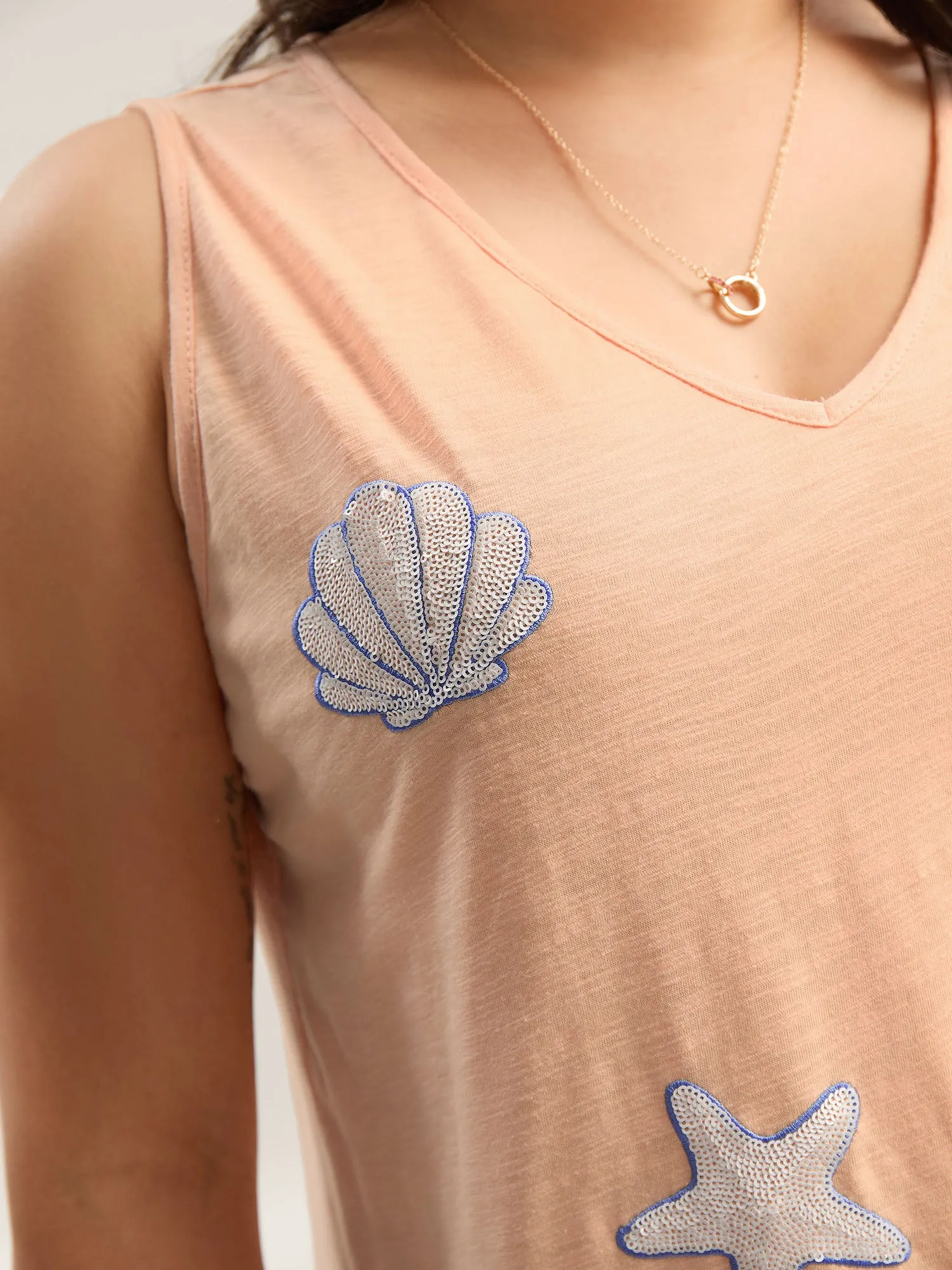 Seashells Sequin Plain Tank Top sold by Bloomchic product image thumbnail 2