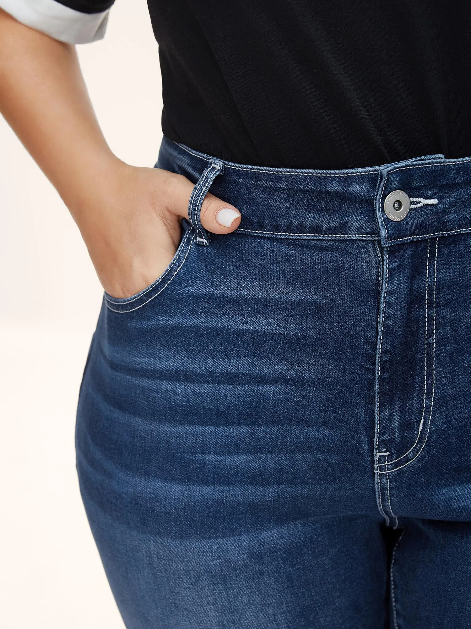 Whiskered Wash Crop Skinny-Fit Jeans sold by Bloomchic product image thumbnail 4