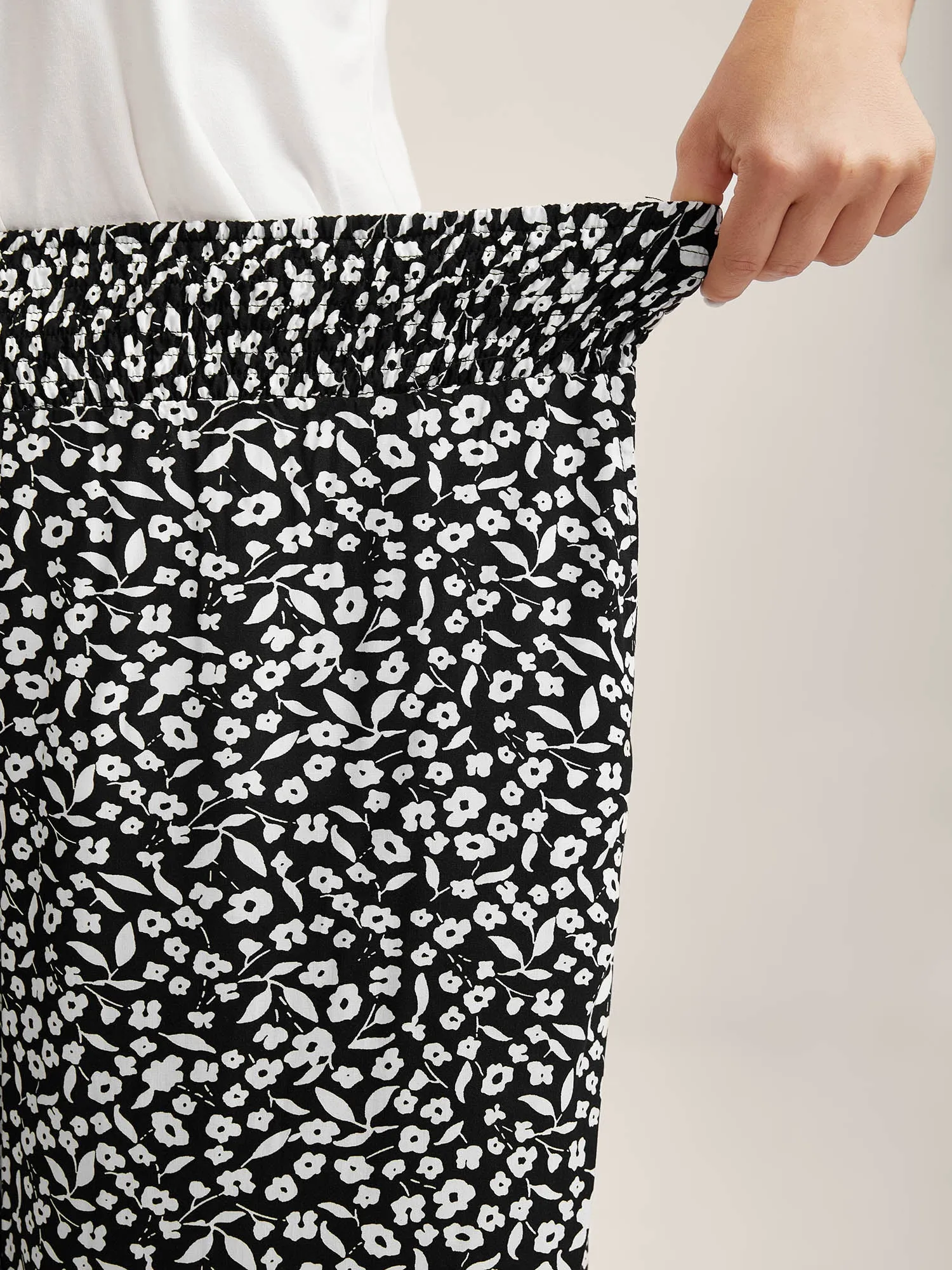 Ditsy Floral Print Wide-Leg Pants sold by Bloomchic product image thumbnail 4