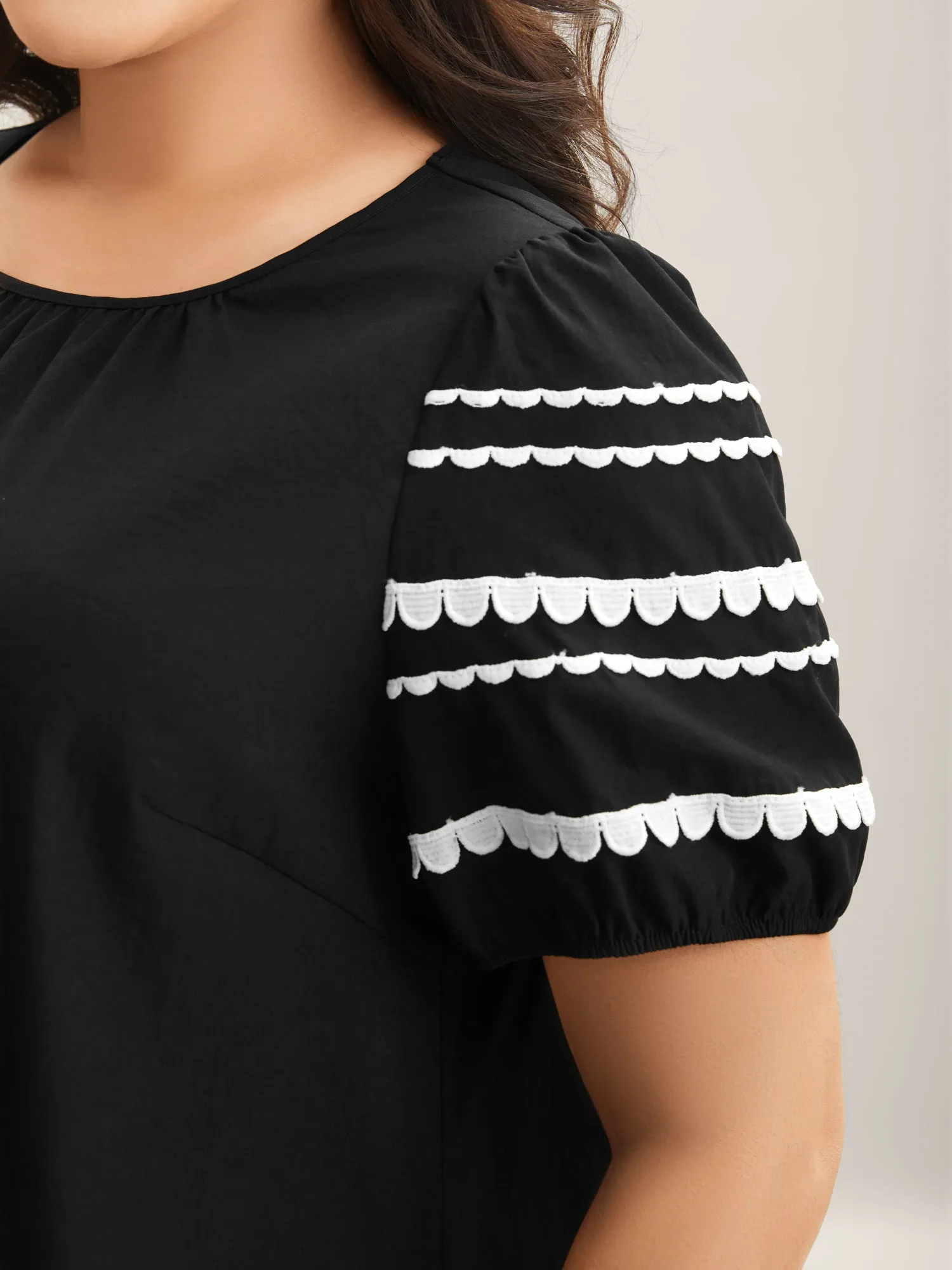 Color Contrast Sleeve Relaxed Blouse sold by Bloomchic product image thumbnail 2