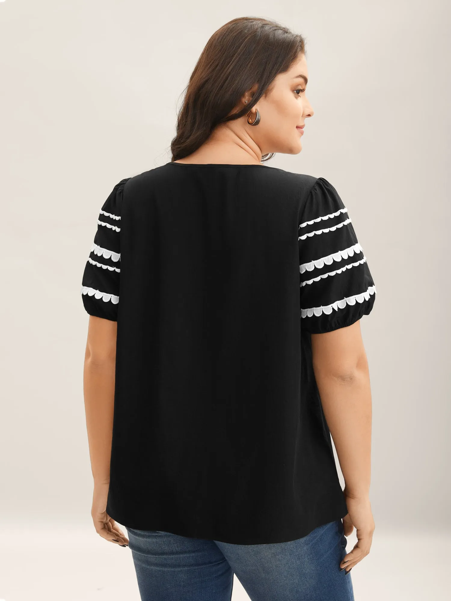 Color Contrast Sleeve Relaxed Blouse sold by Bloomchic product image thumbnail 4