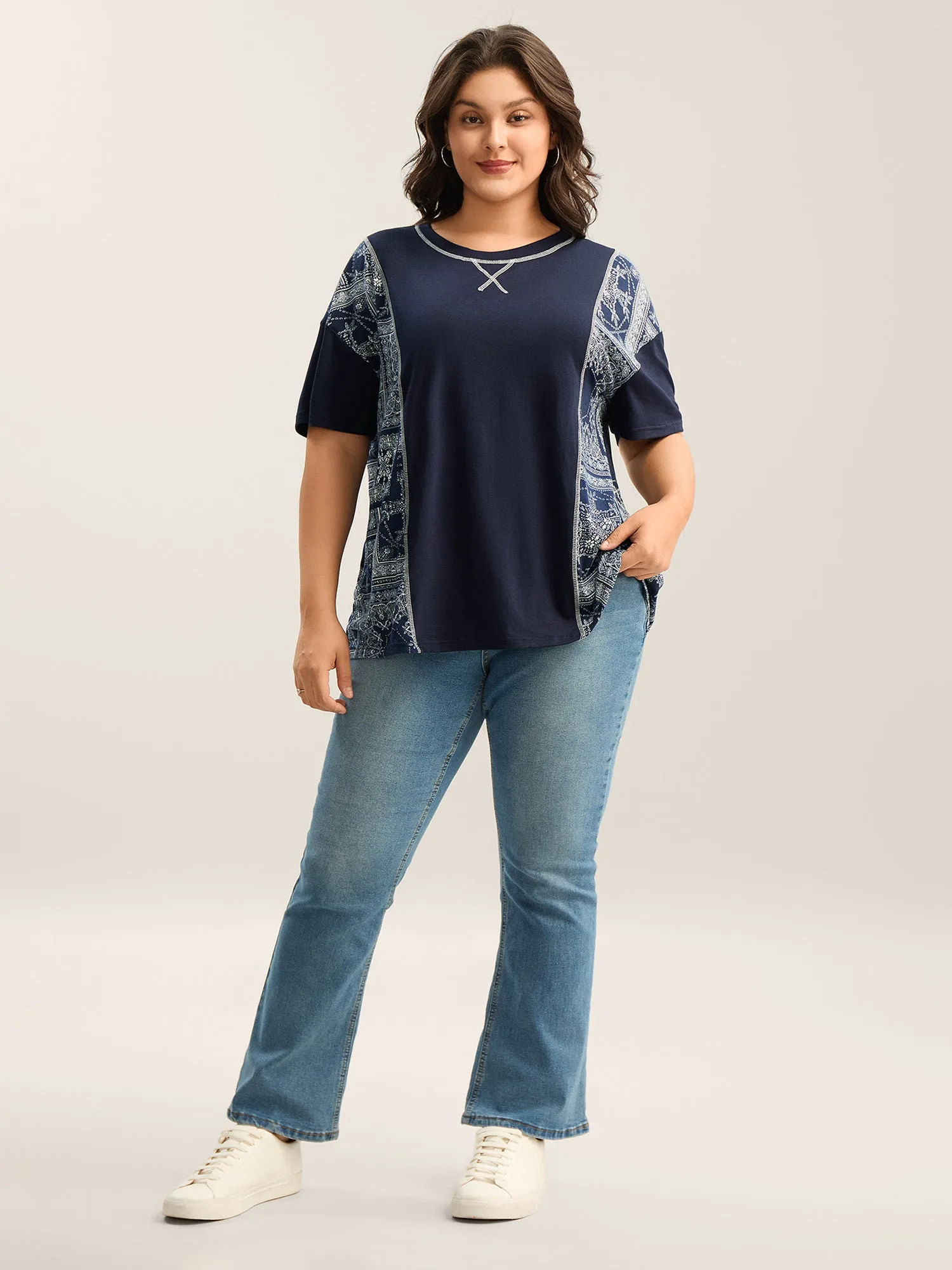 Geometric Print Spliced Solid T-Shirt sold by Bloomchic product image thumbnail 3