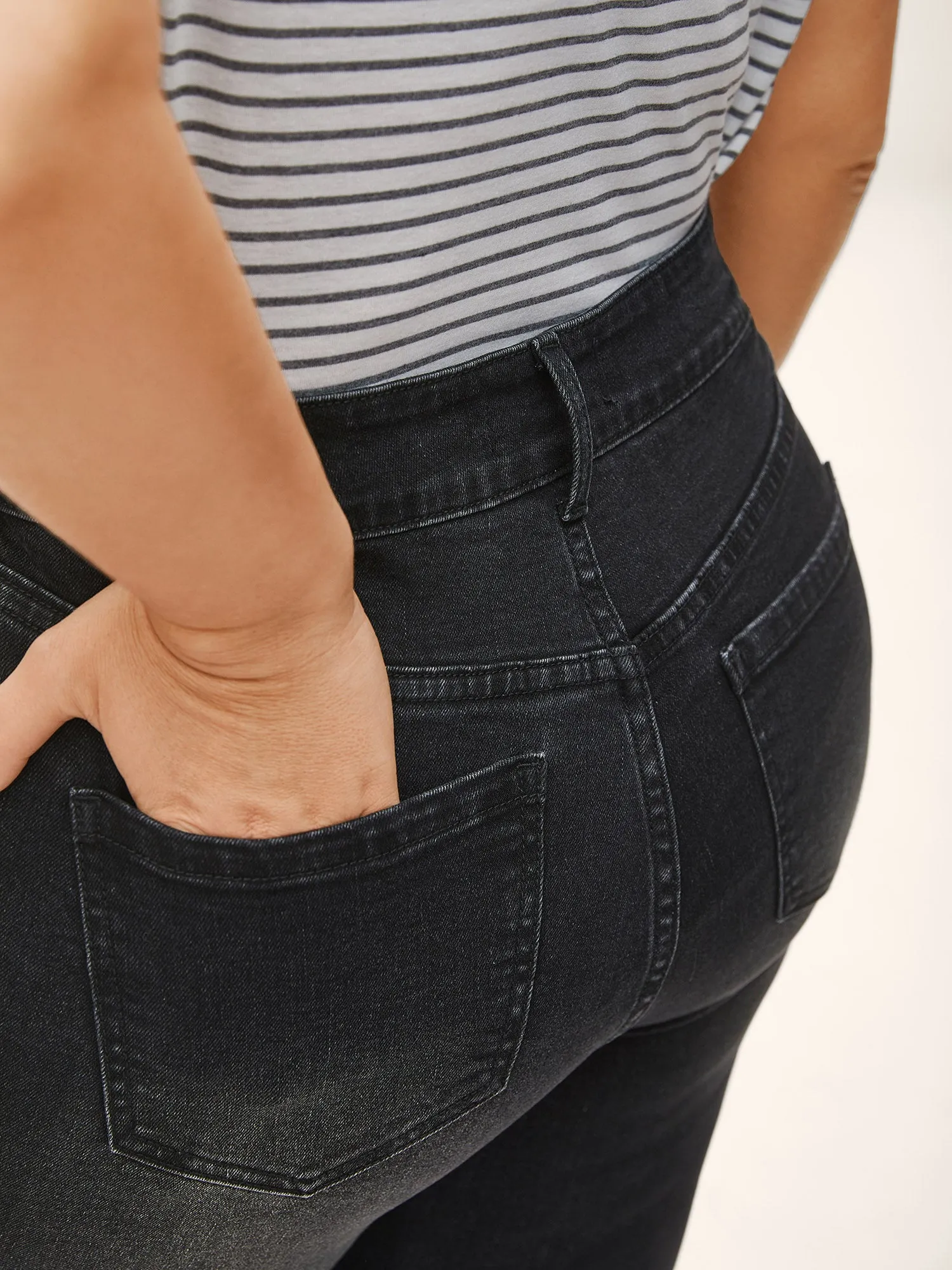 5 Pockets Stretch Skinny-Fit Jeans sold by Bloomchic product image thumbnail 4