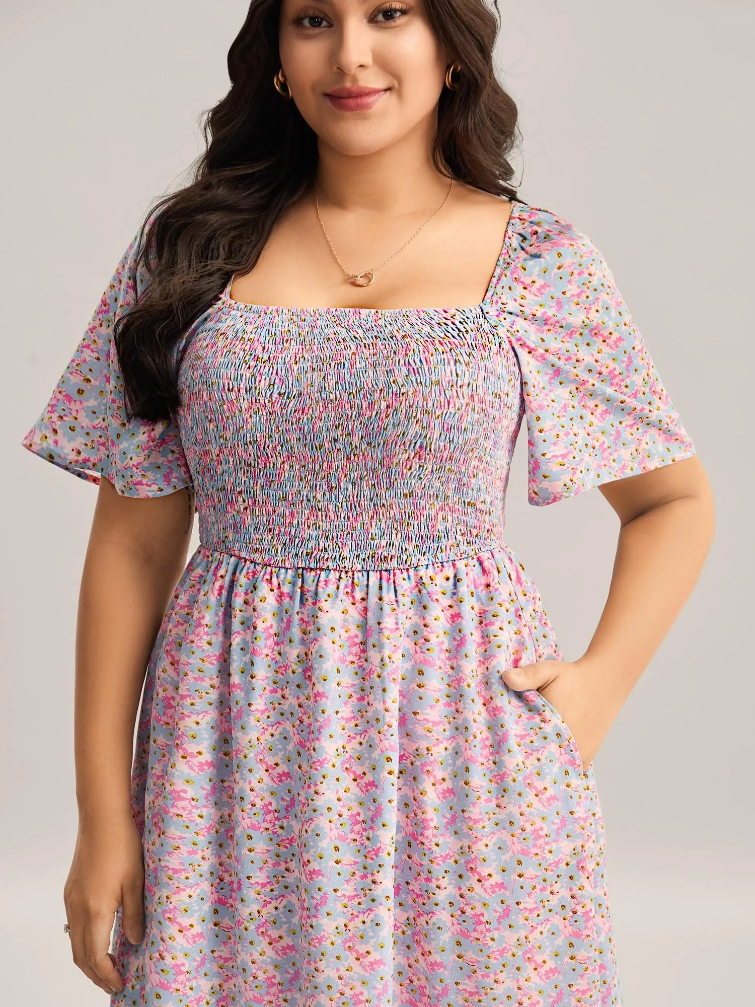 Floral Print Shirred Pockets Midi Dress sold by Bloomchic product image thumbnail 2