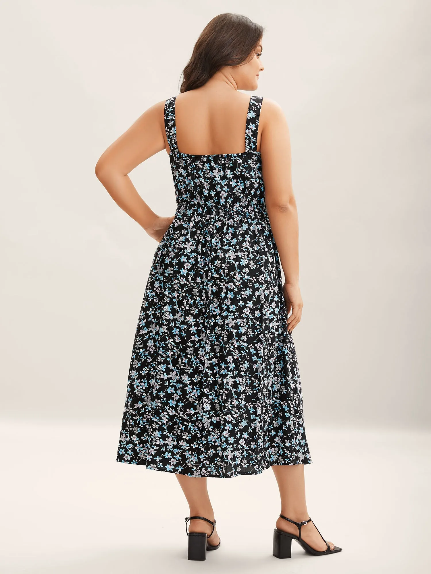 Floral Print Button Detail Sleeveless Pockets Midi Dress sold by Bloomchic product image thumbnail 4