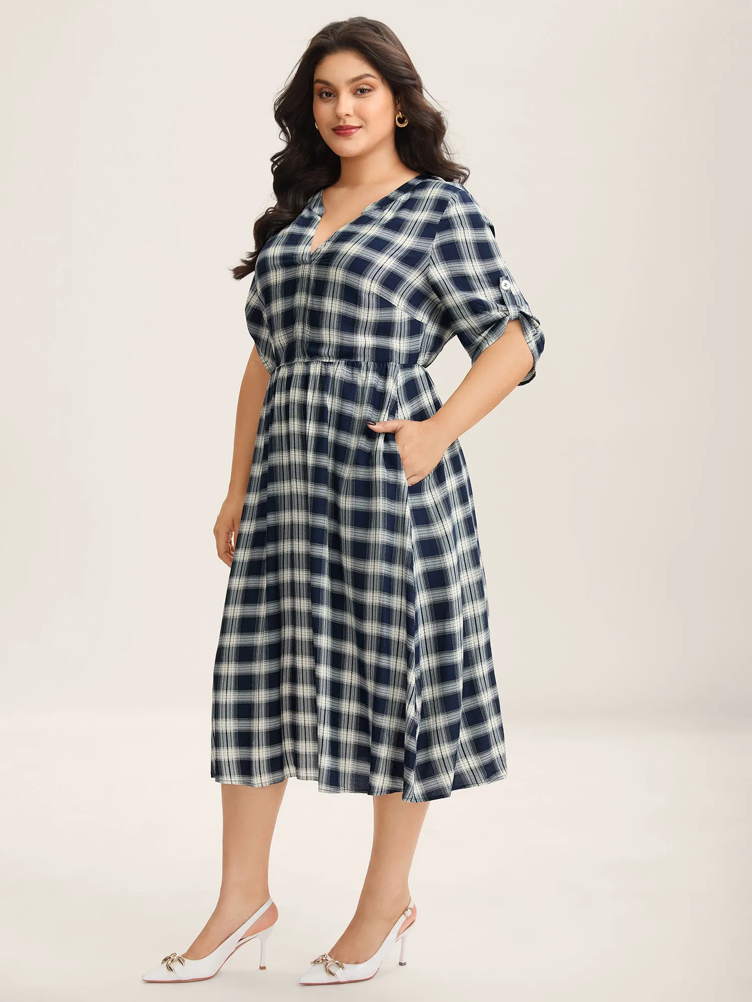 Plaid Pattern Tab Sleeve Pockets Midi Dress sold by Bloomchic product image thumbnail 3