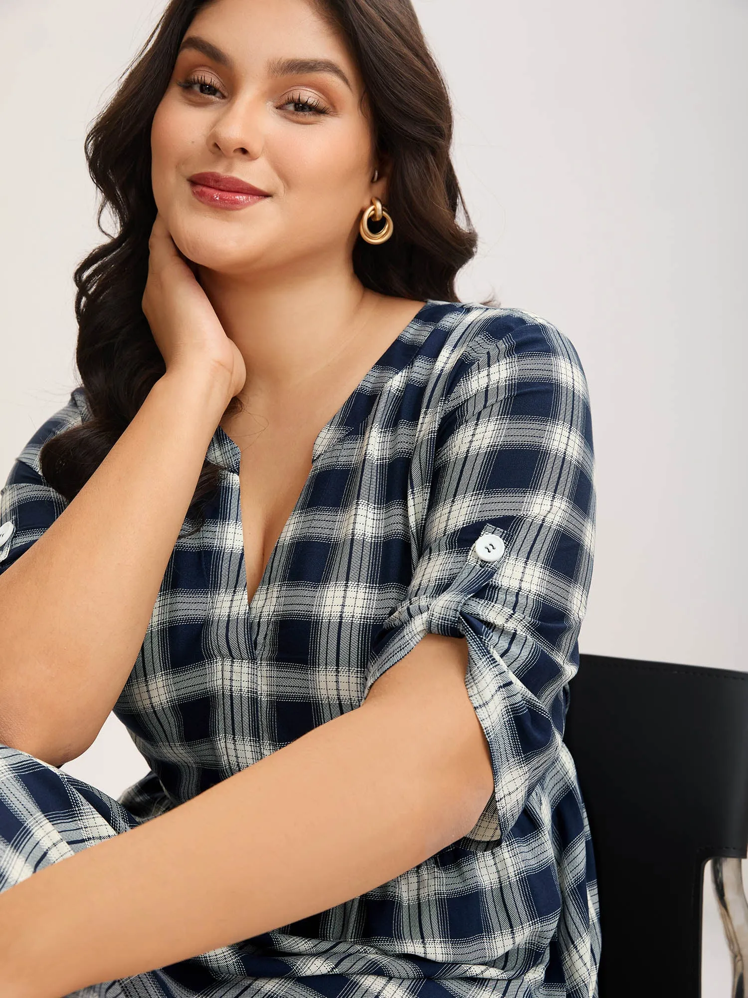 Plaid Pattern Tab Sleeve Pockets Midi Dress sold by Bloomchic product image thumbnail 2