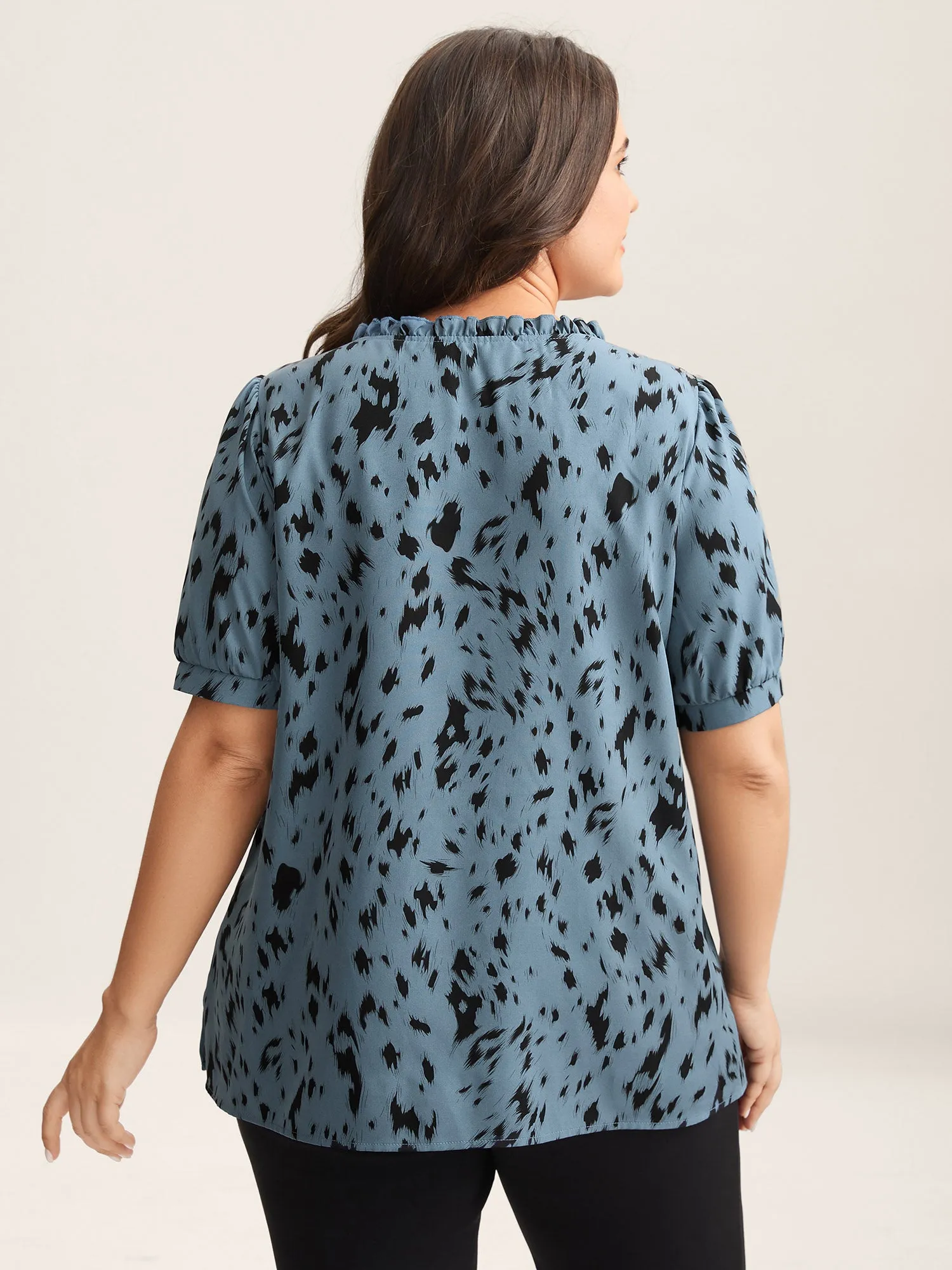 Leopard Print Toothpick Pleat Blouse sold by Bloomchic product image thumbnail 4
