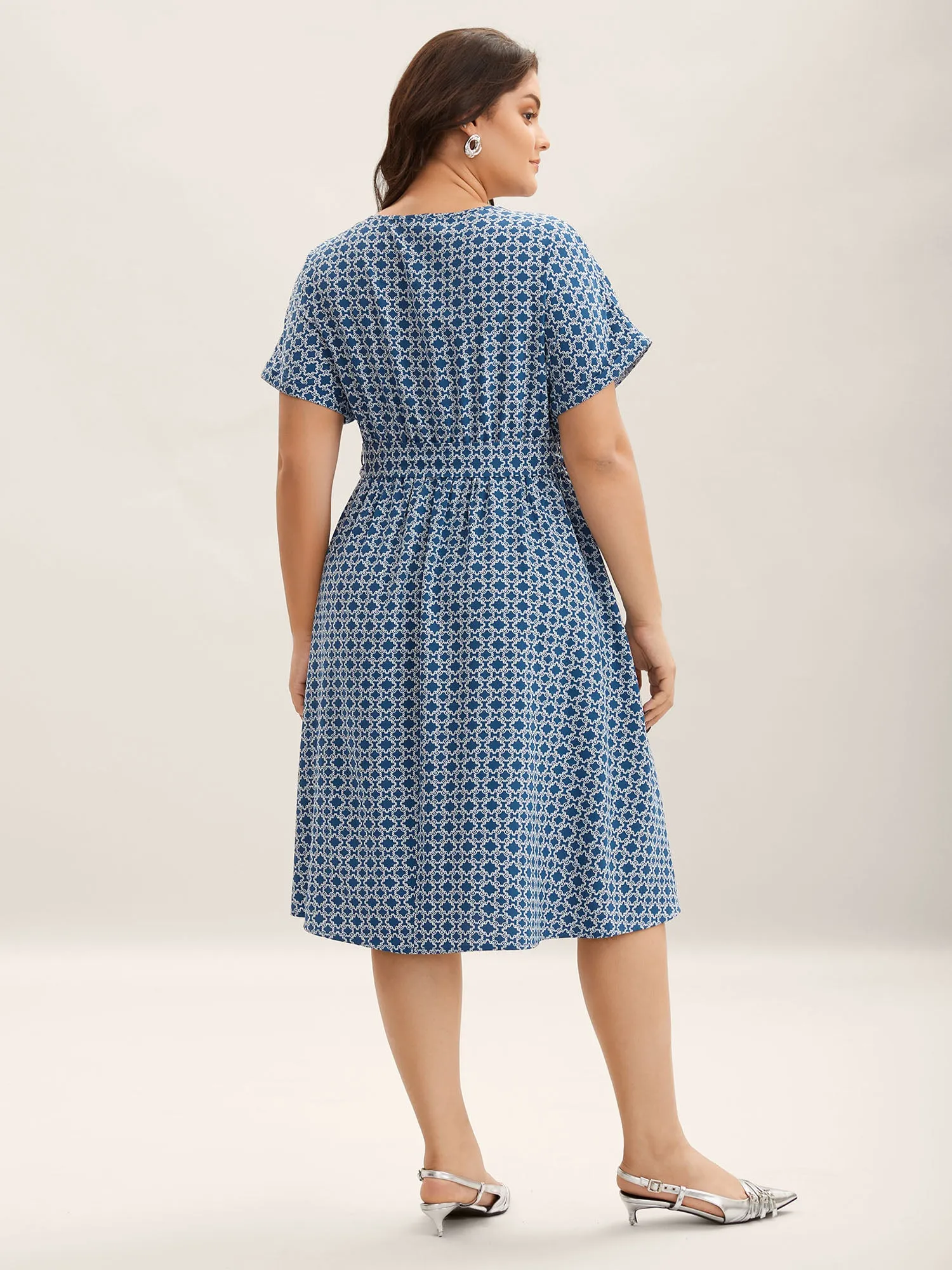 Geometric Print Belted Pockets Midi Dress sold by Bloomchic product image thumbnail 4