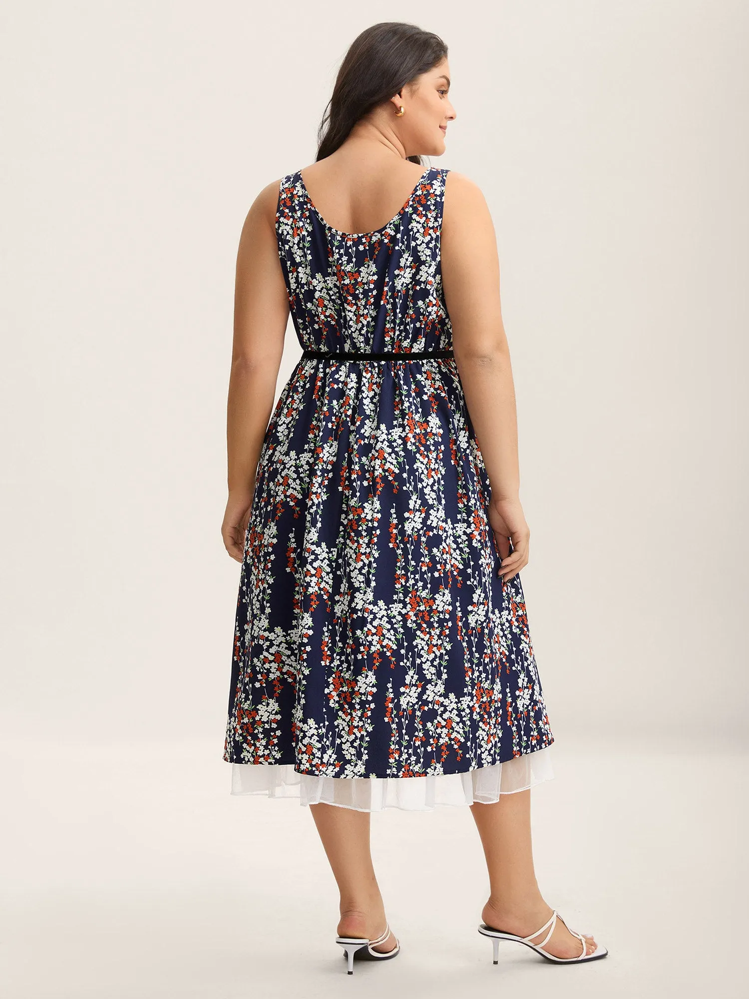 Ditsy Floral Print Lace Hem Midi Dress sold by Bloomchic product image thumbnail 4