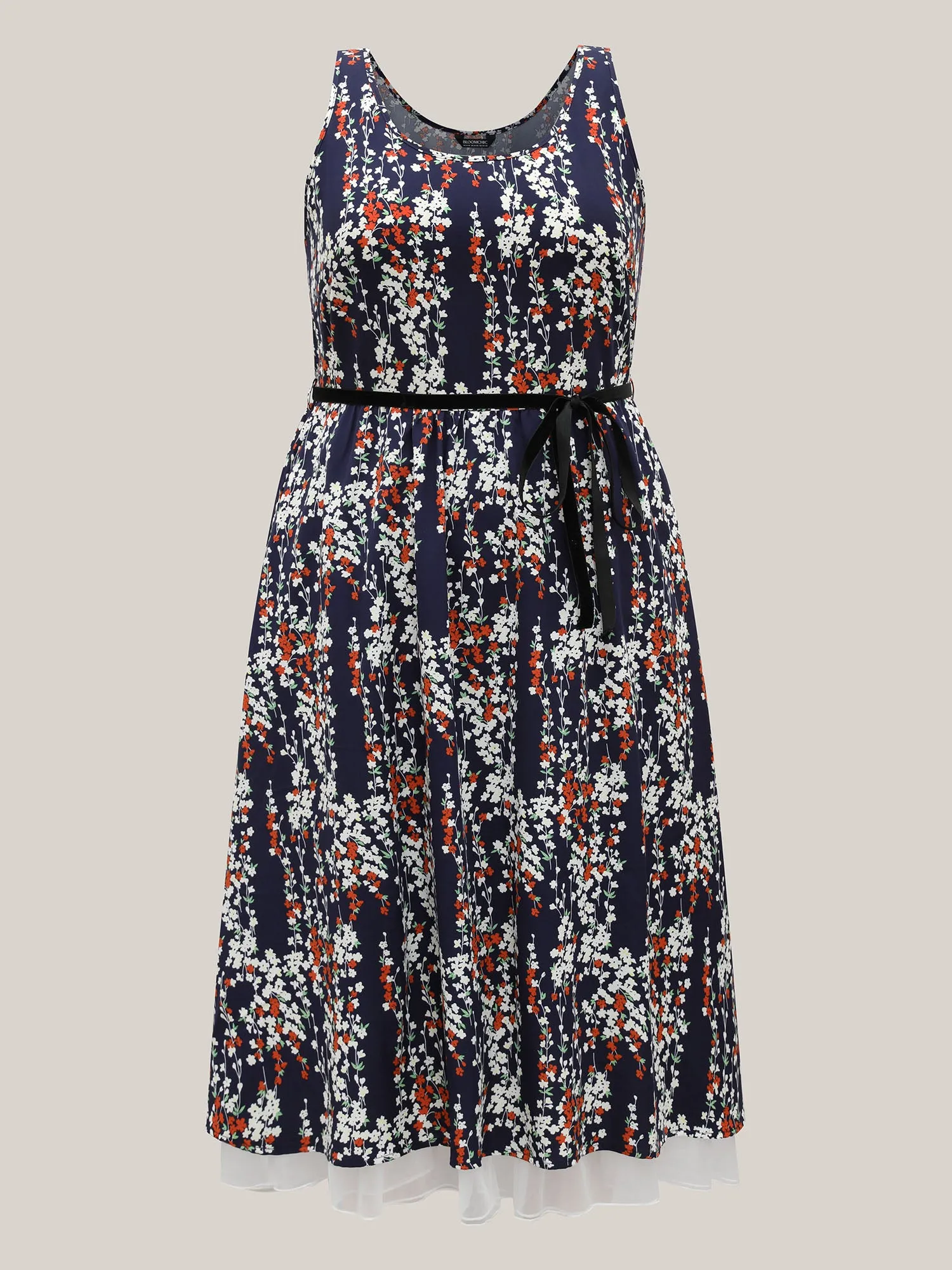 Ditsy Floral Print Lace Hem Midi Dress sold by Bloomchic product image thumbnail 5