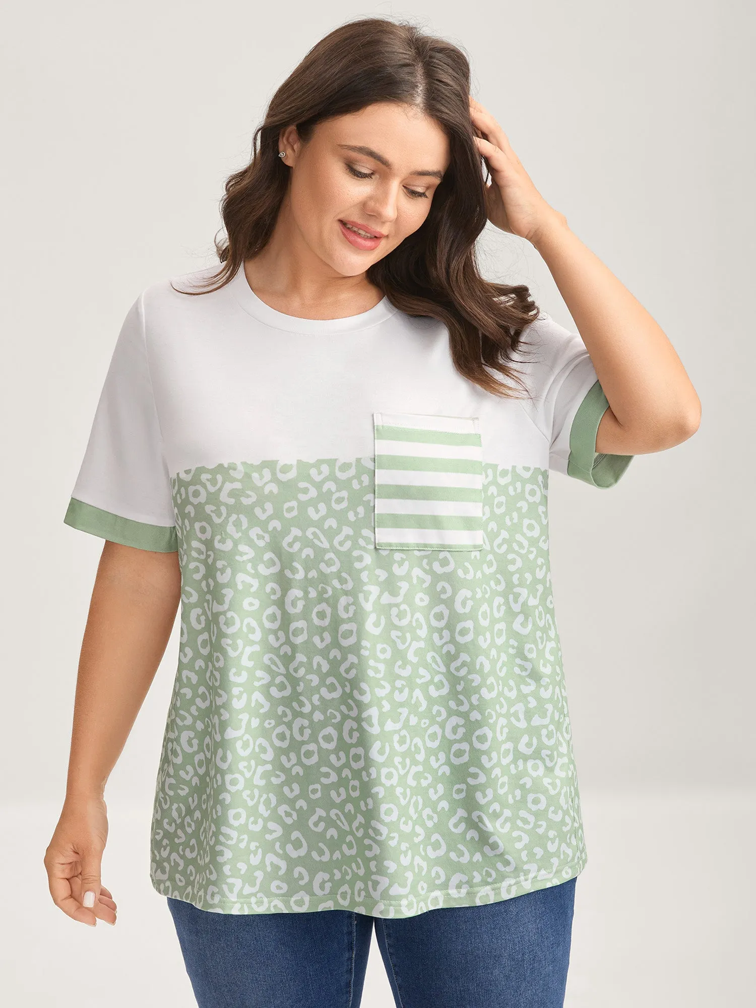 Leopard Print Color Contrast T-Shirt sold by Bloomchic