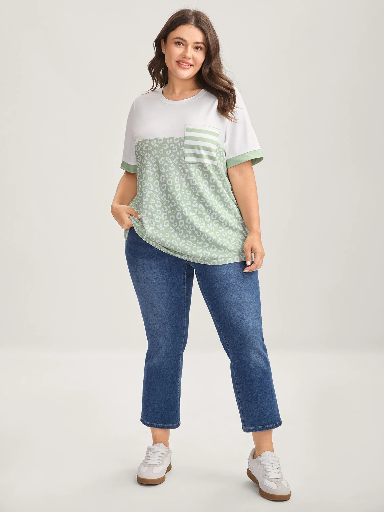 Leopard Print Color Contrast T-Shirt sold by Bloomchic product image thumbnail 3